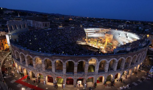 1  2012 arena di verona ennevi photo