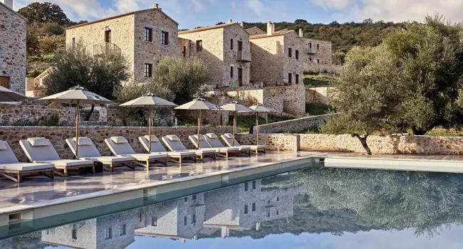 100 Rizes Seaside Resort