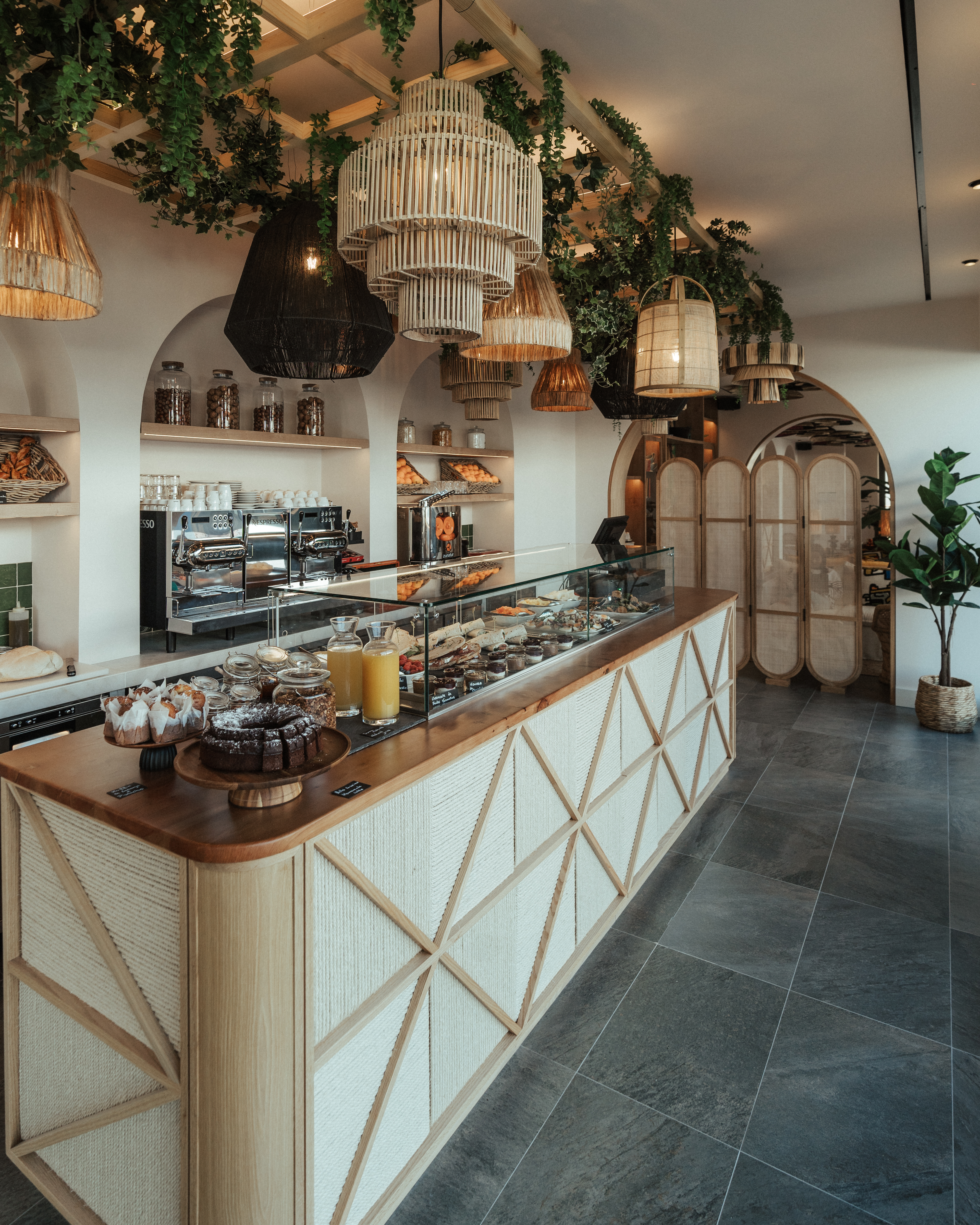 9 almalusa cafe