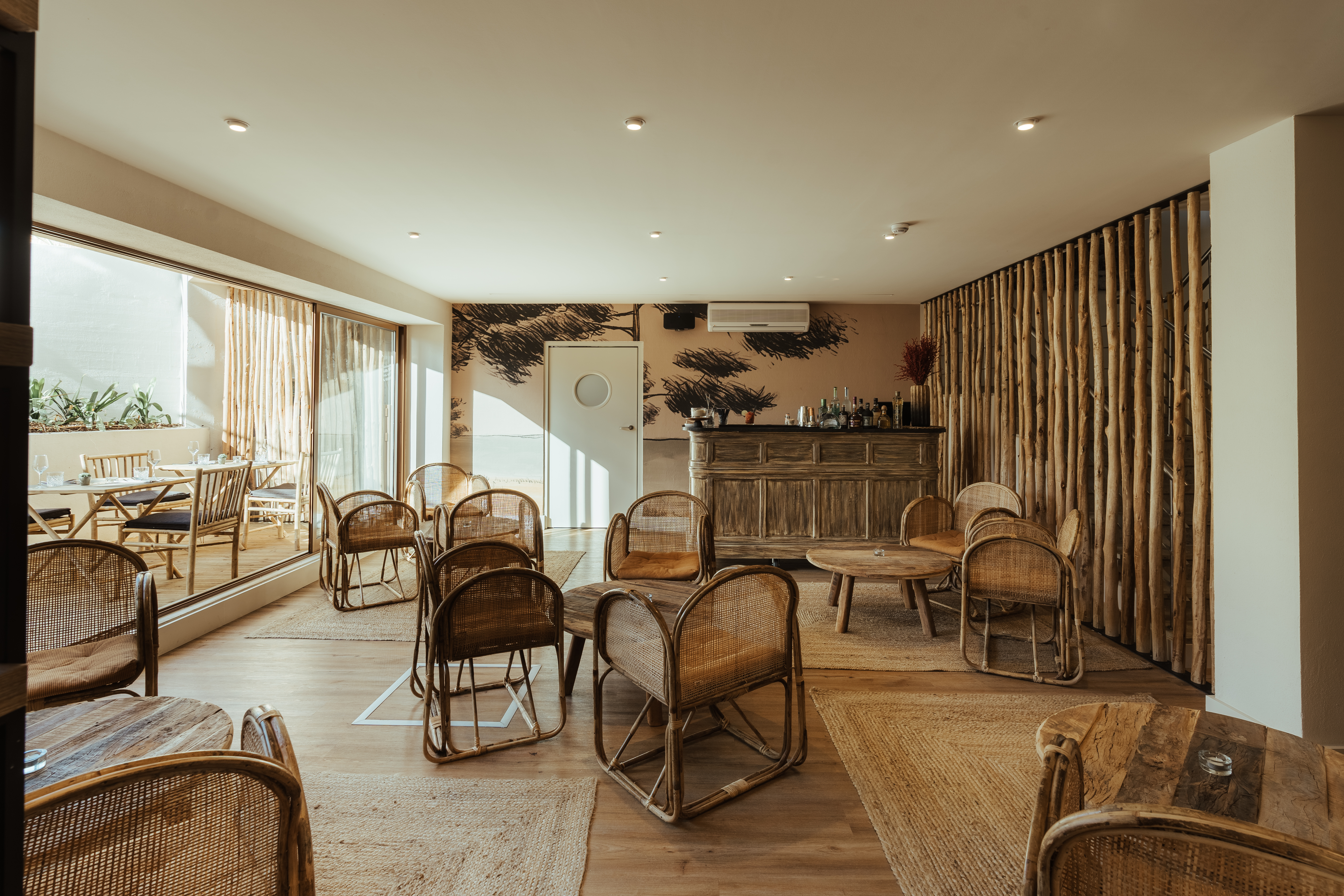 19 library bar