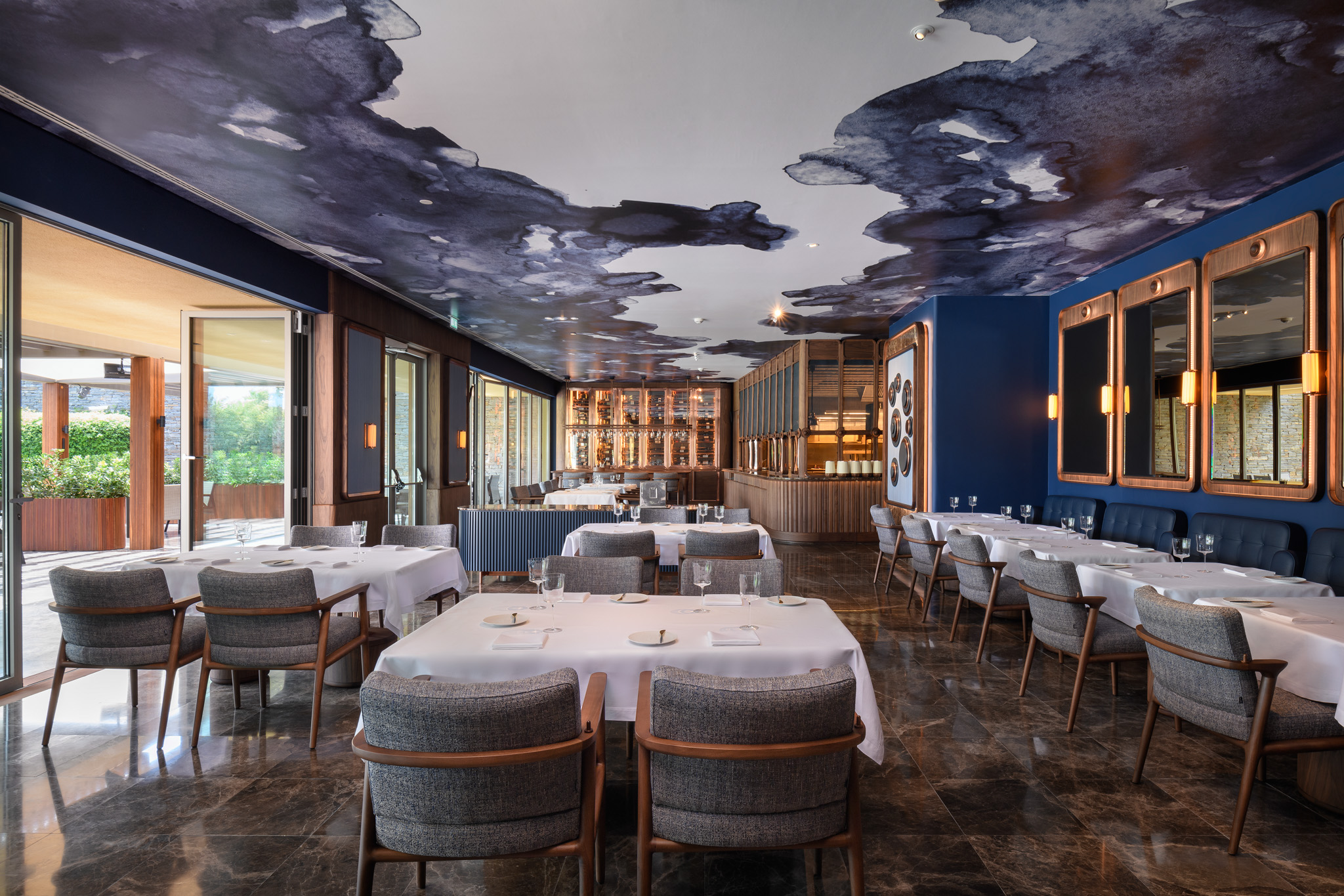 al quimia fine dining restaurant  indoor
