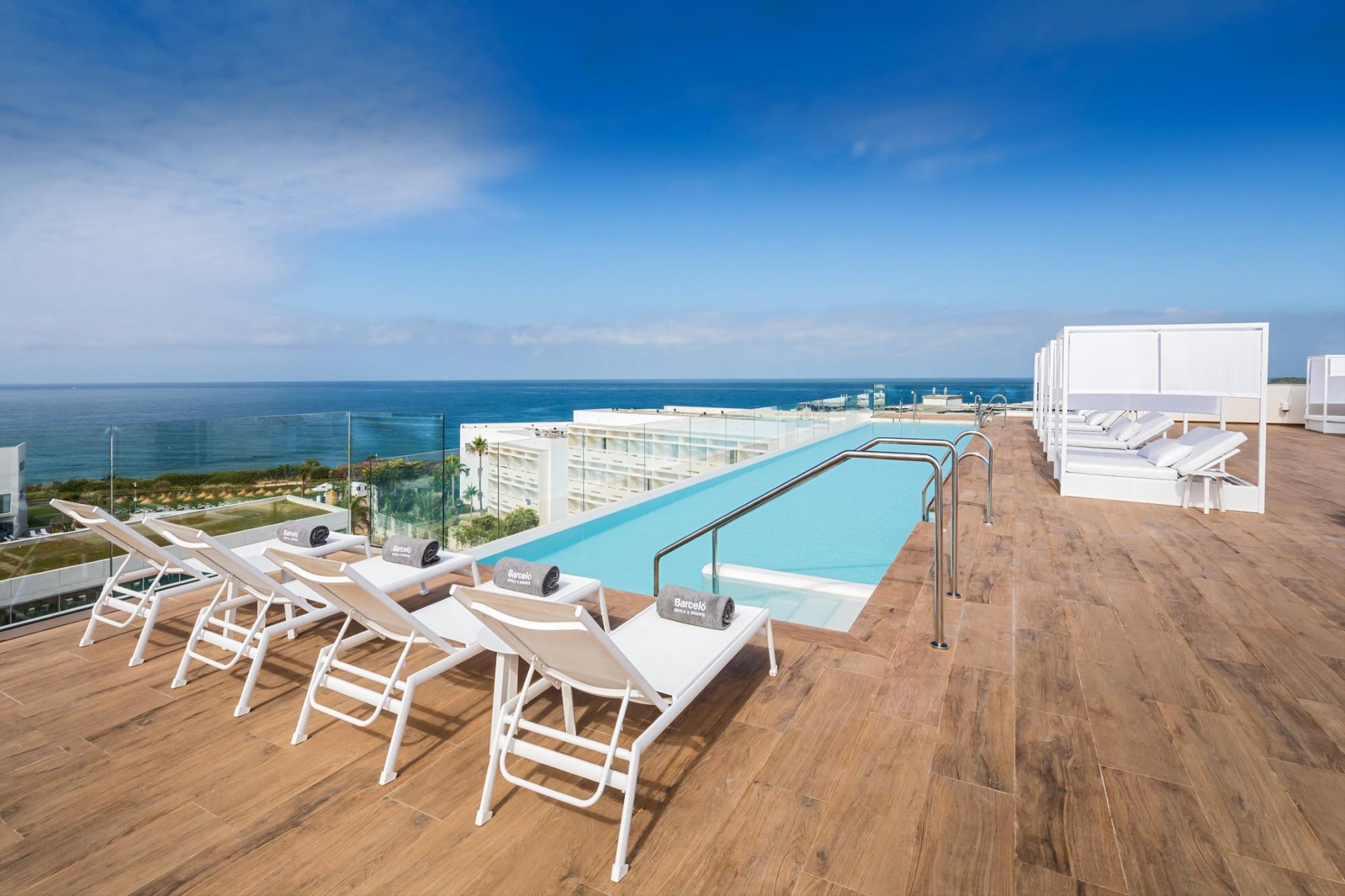 hotel barcelo conil playa ligging