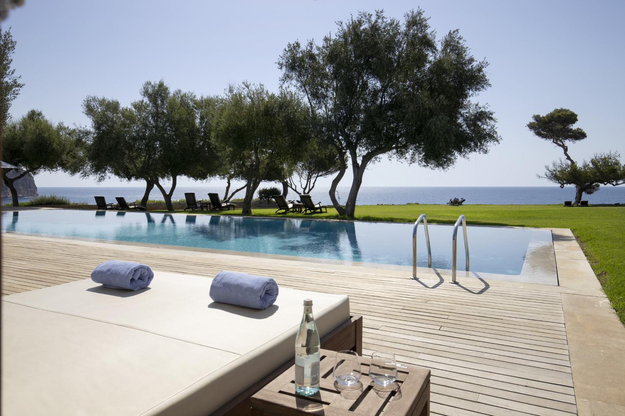 hotel can simoneta zwembad