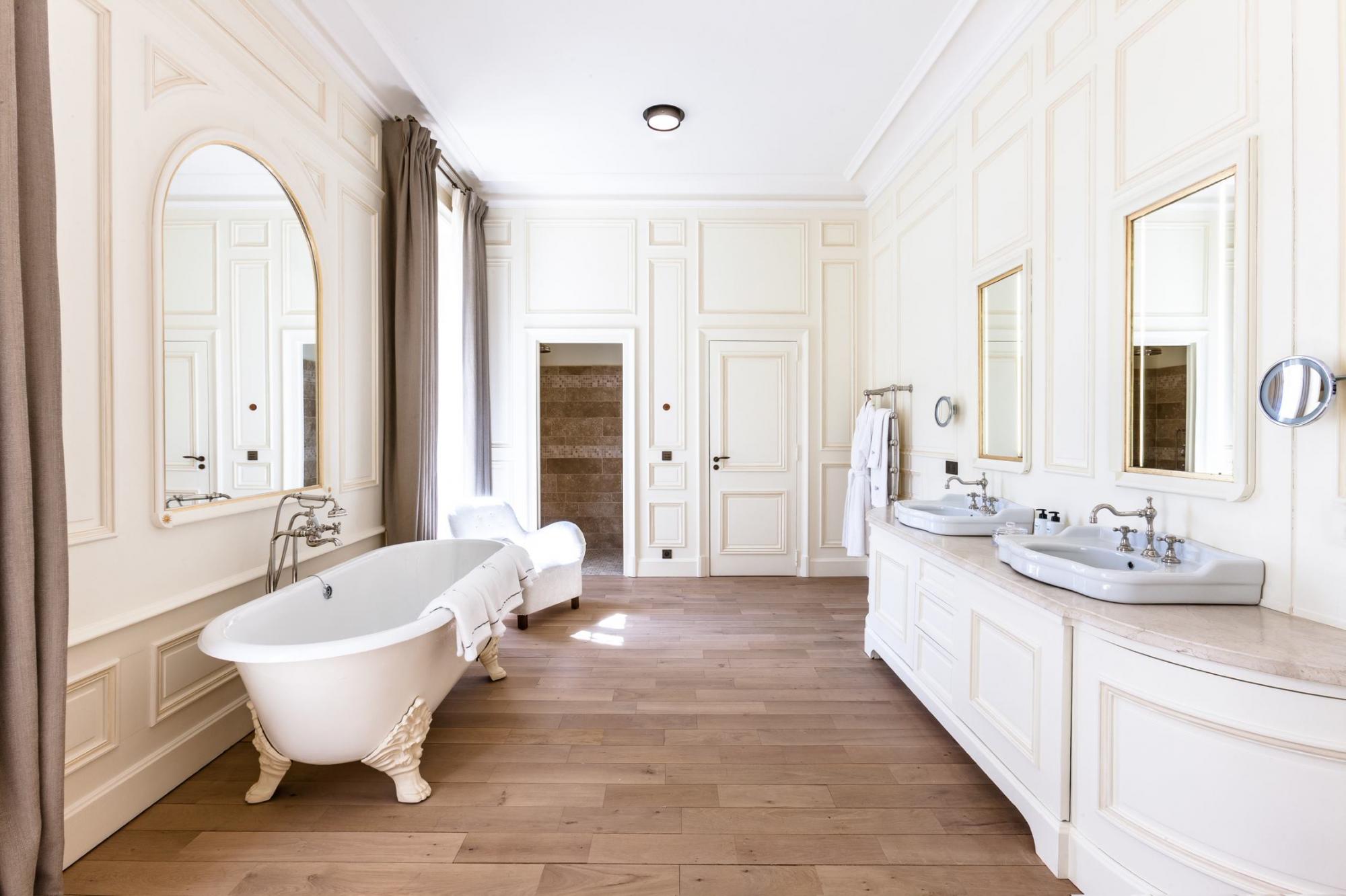 domaine des etangs badkamer