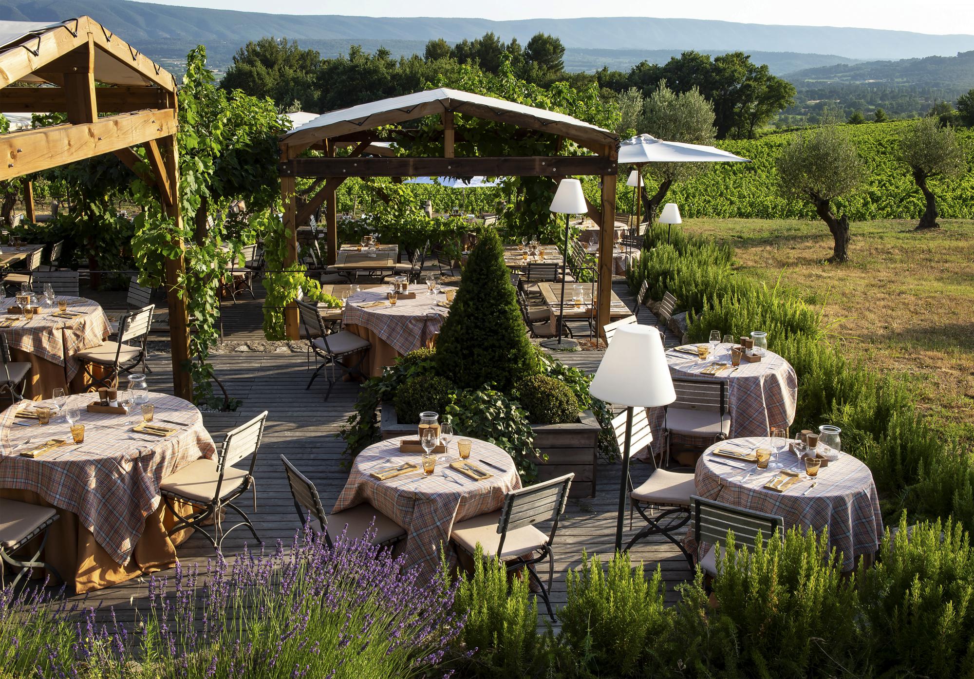 coquillade village restaurant
