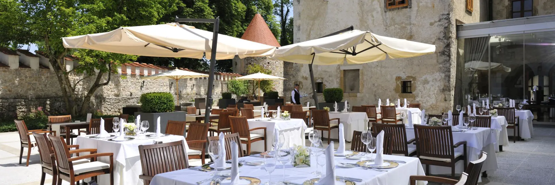 otocec castle hotel resdtaurant