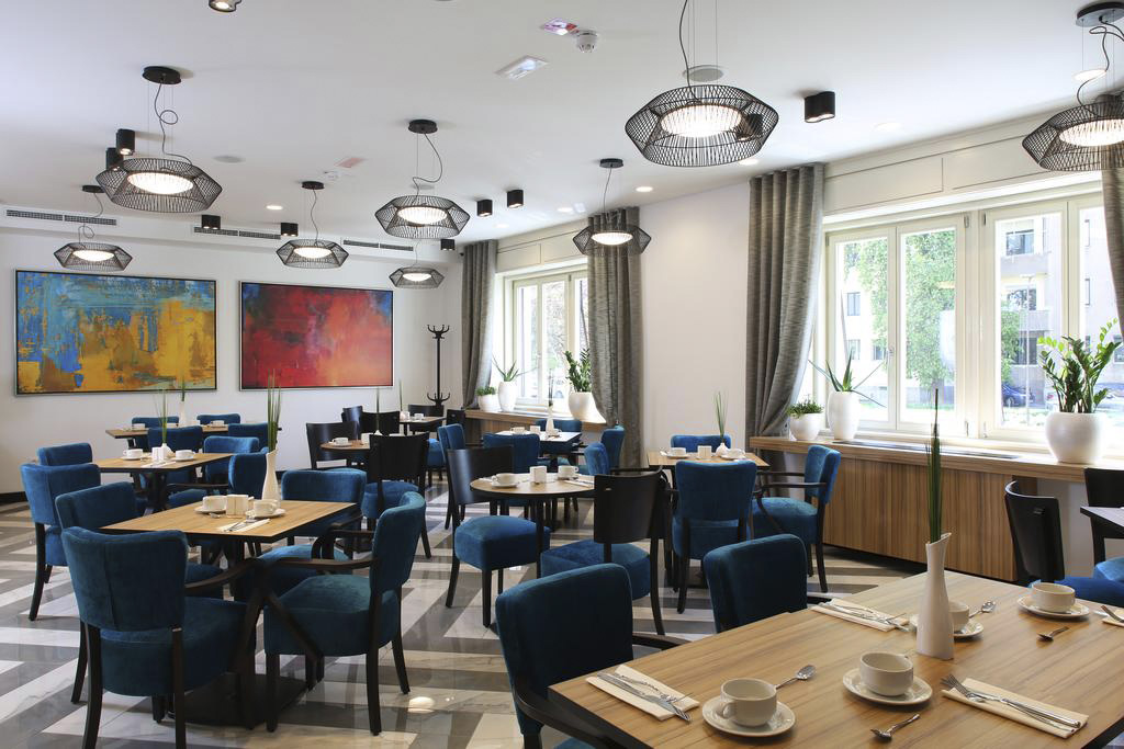 urban hotel restaurant