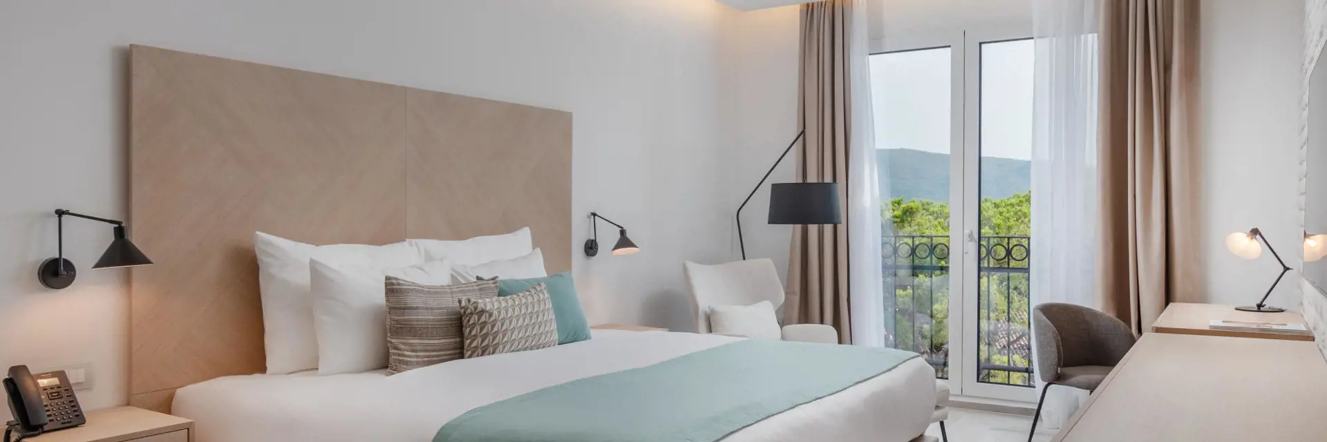 boetiekhotel lazure marina montenegro