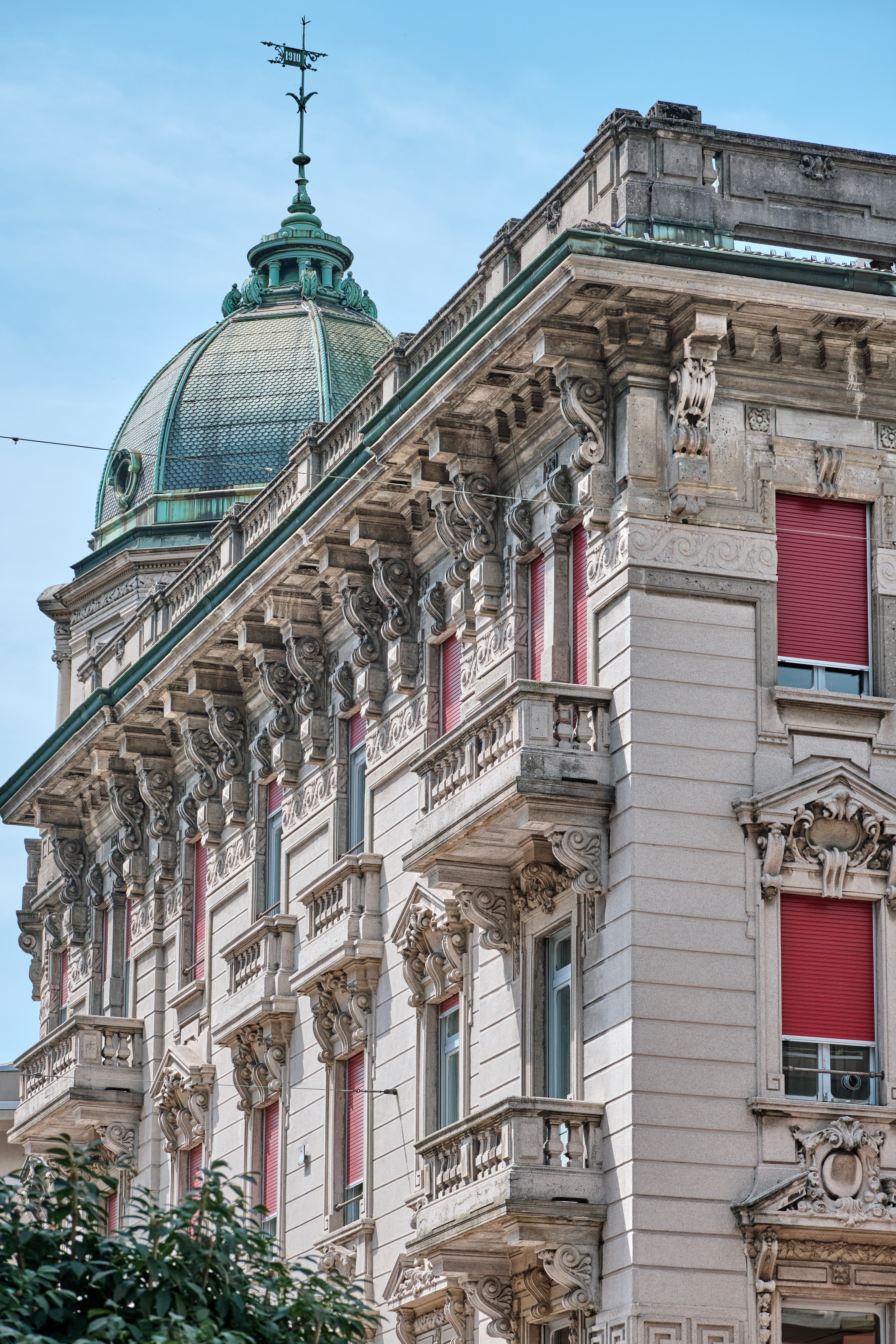 historical building in bellinzona