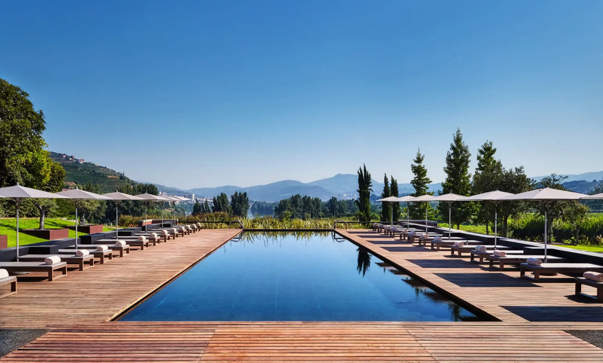 hotel six senses douro valley zwembad