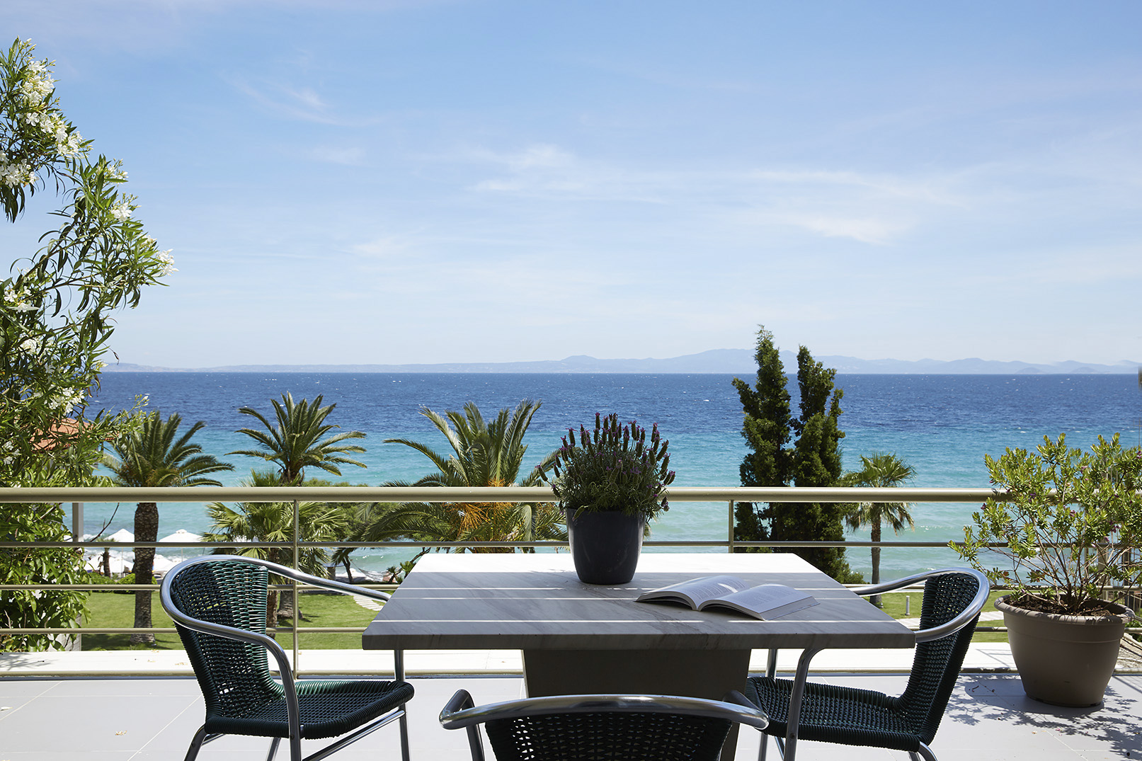 afitis boetiekhotel terras