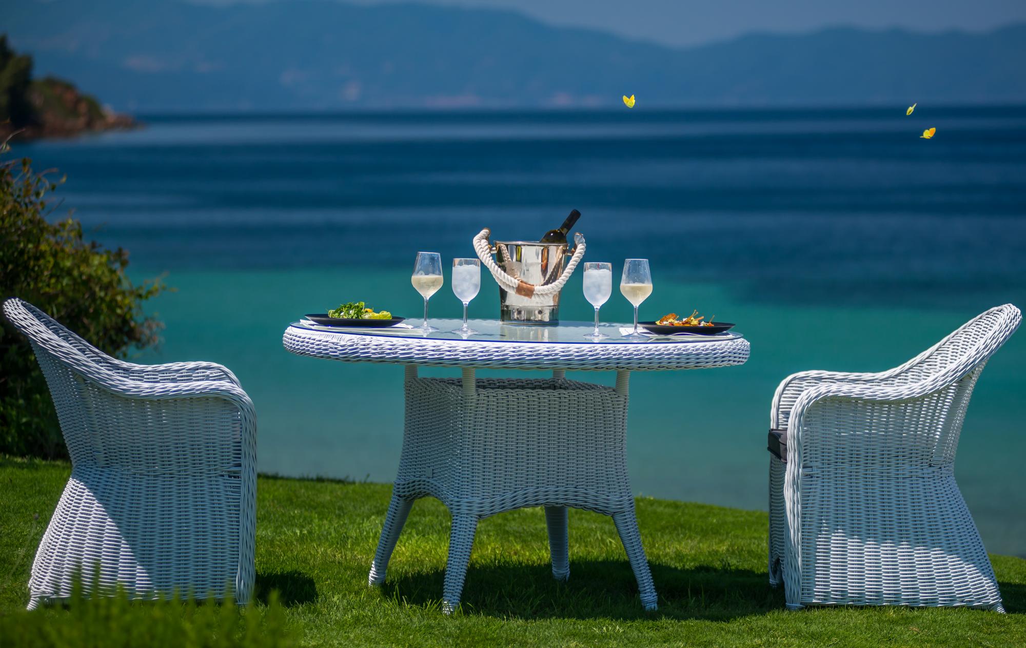 avaton luxury hotel villas eten