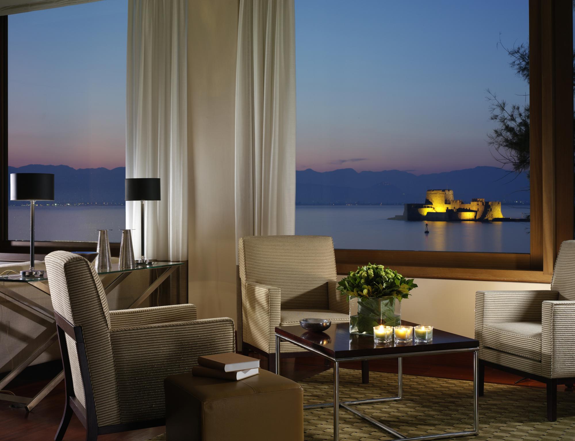 hotel amphitryon bar