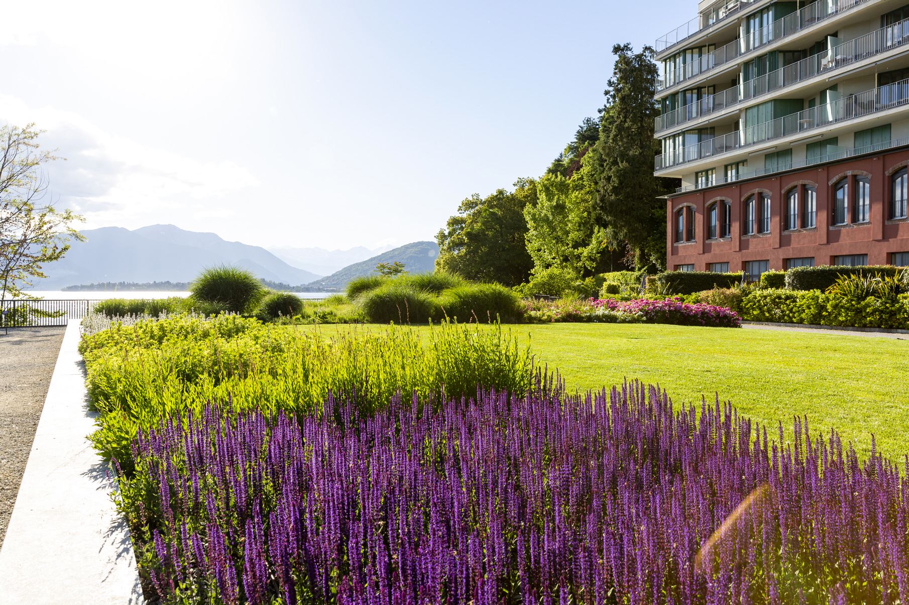 hotel de charme laveno ligging
