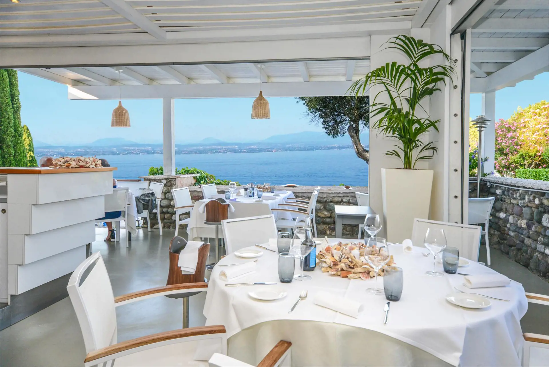 splendido bay luxury spa resort restaurant