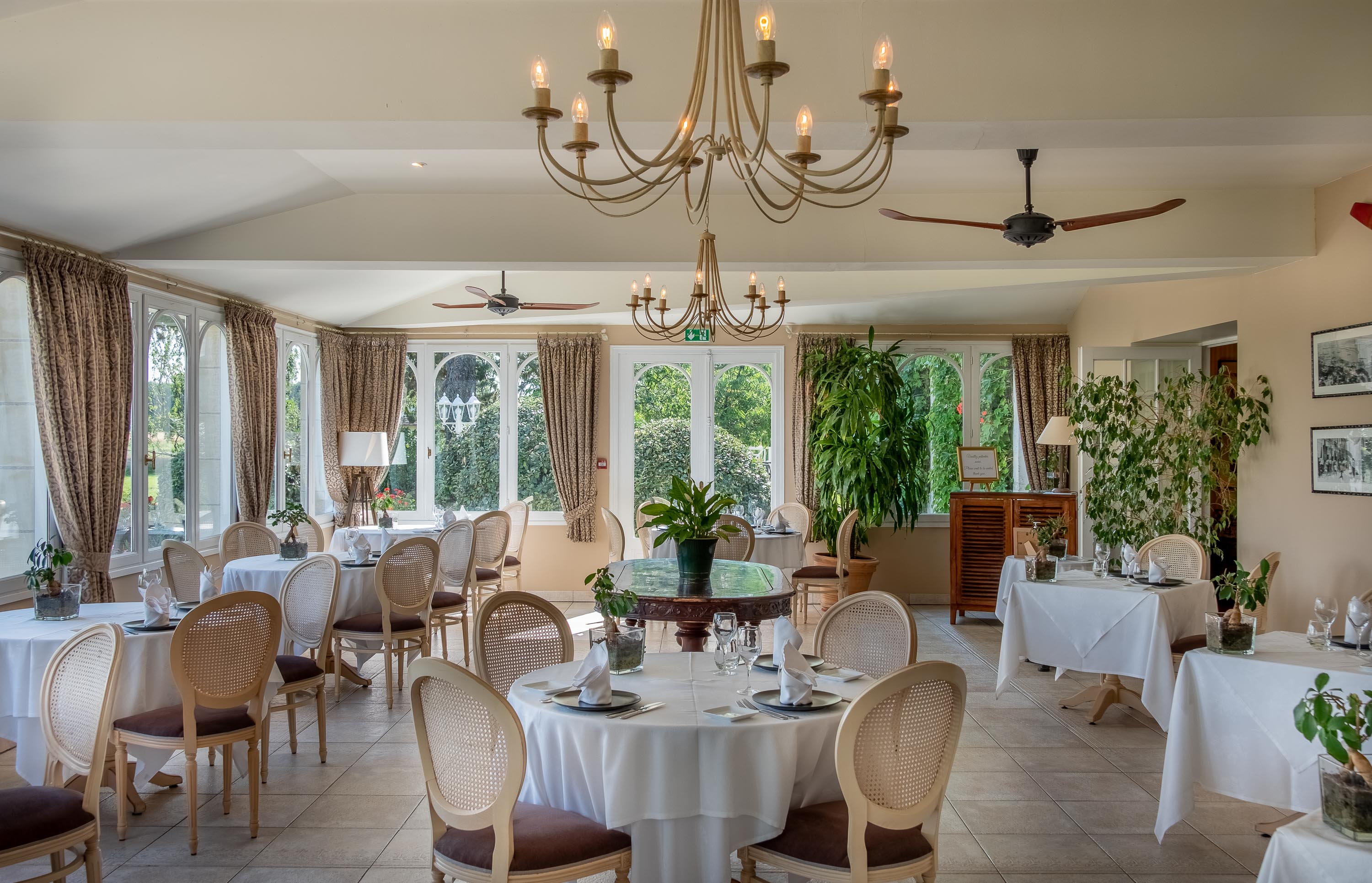 restaurant 3