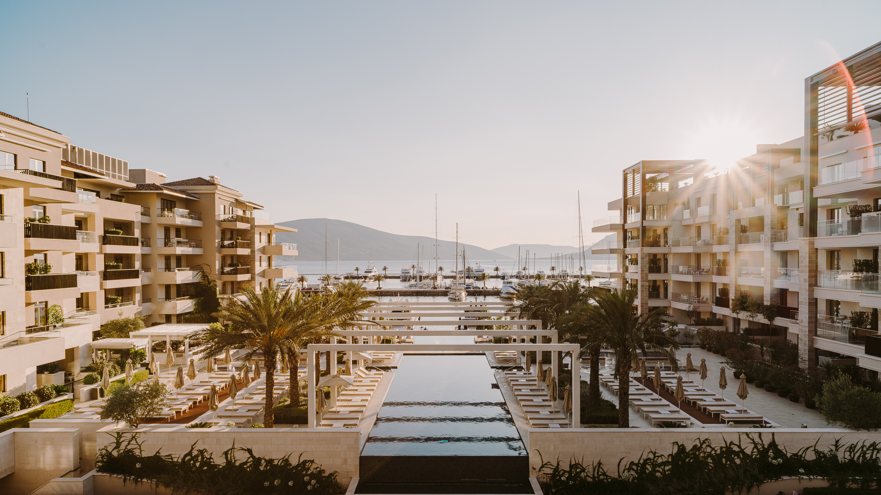 4 5 pool club view