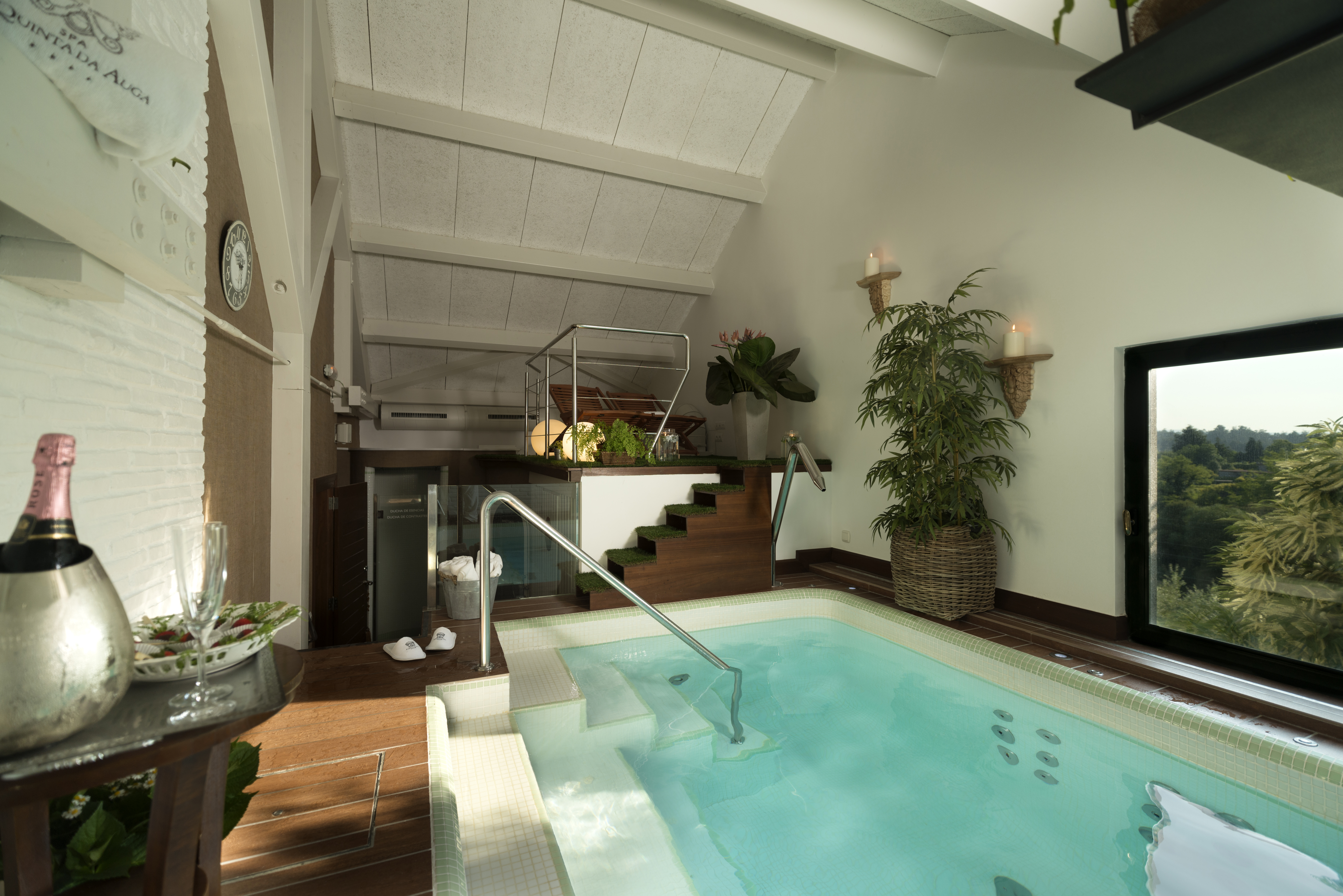 19 a quinta da auga private spa