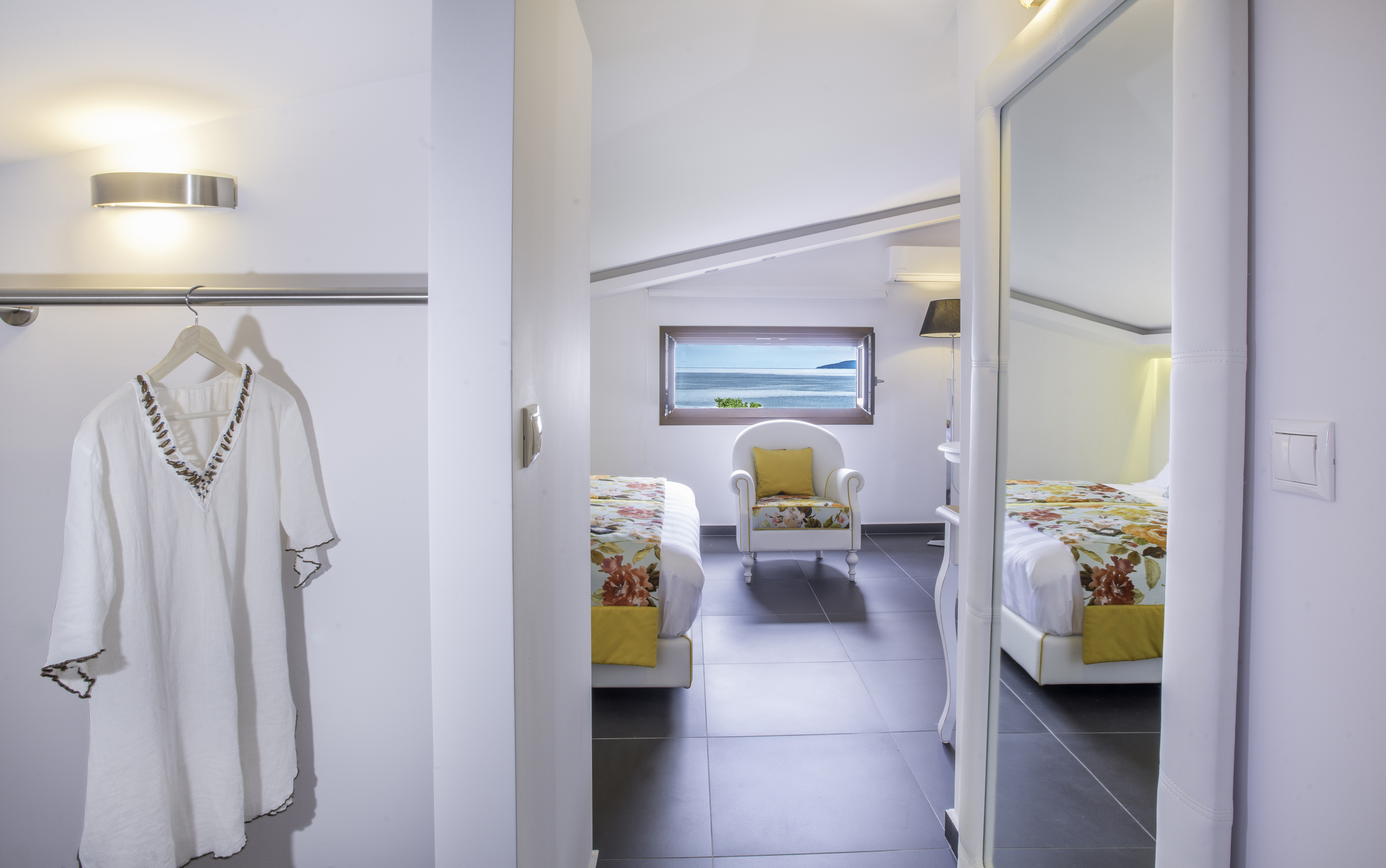13 avaton villa dressing