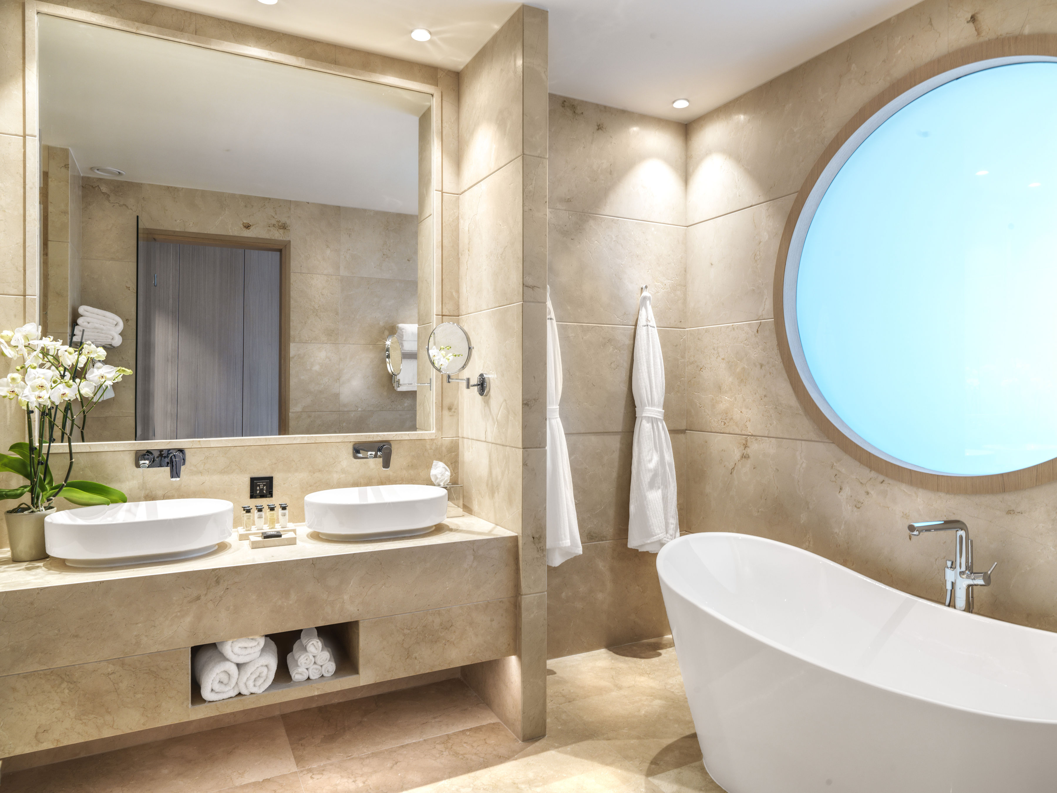 12 cstg bathroom 07