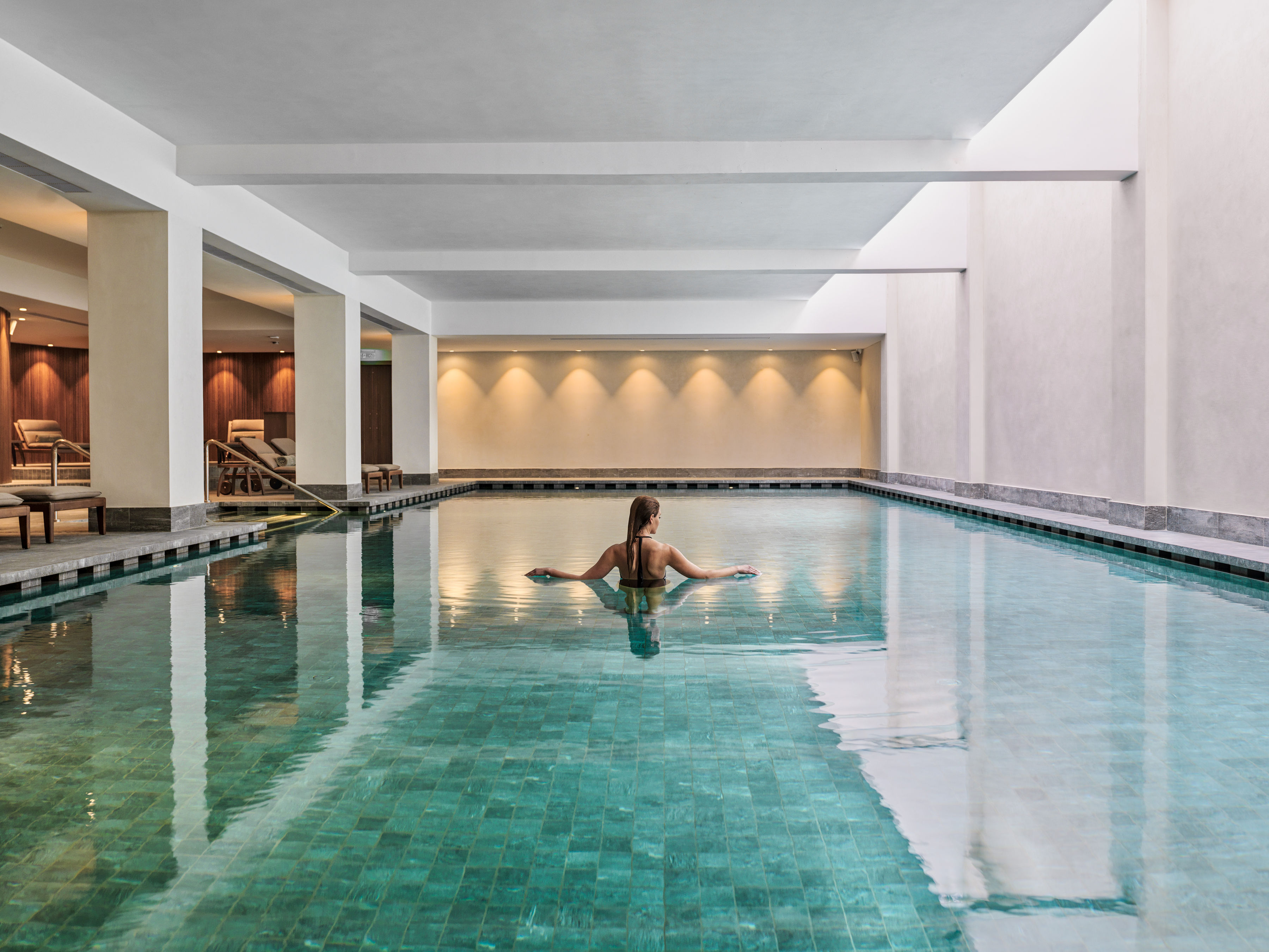 18 cstg indoorpool 05