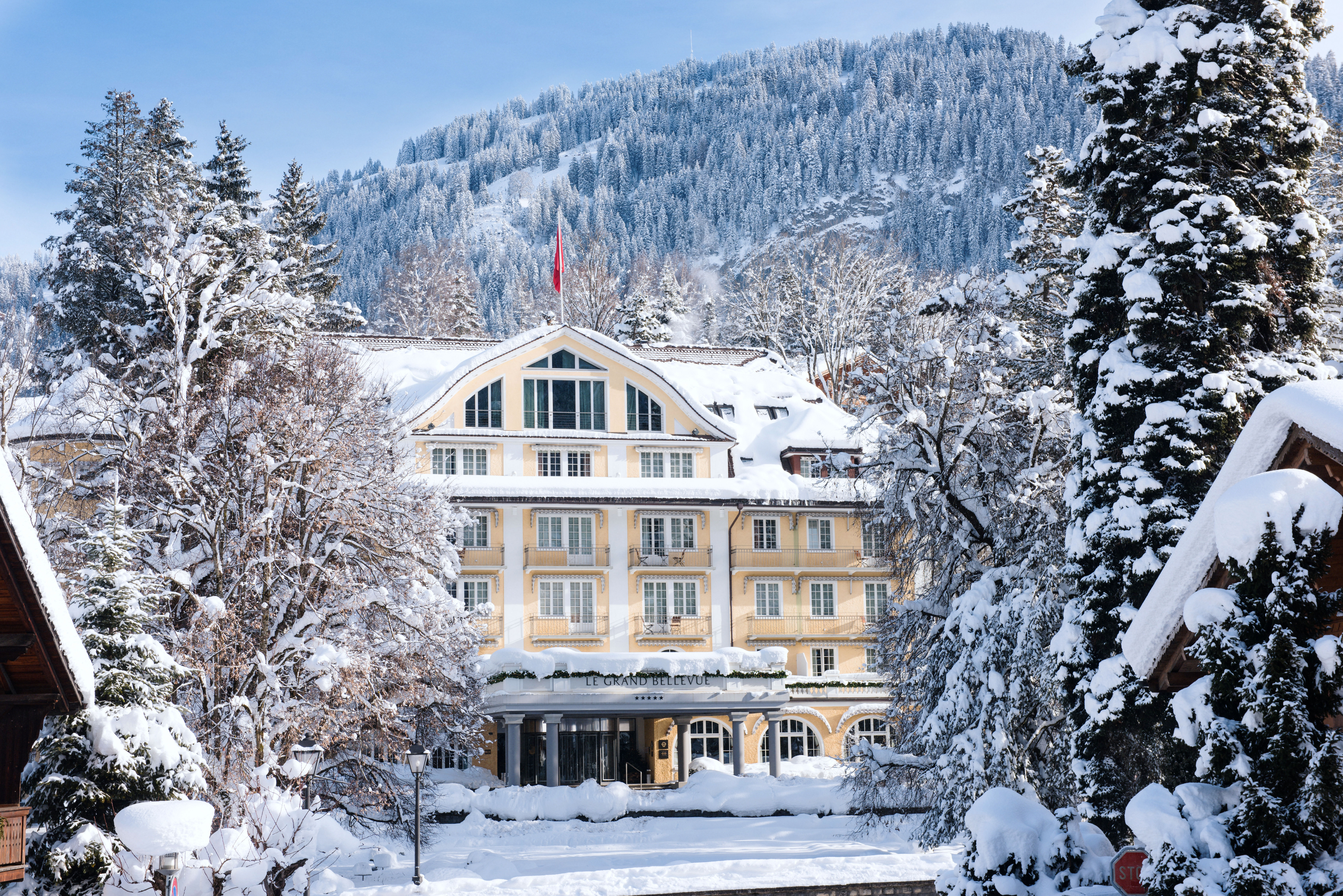 1 le grand bellevue exterior winter 1
