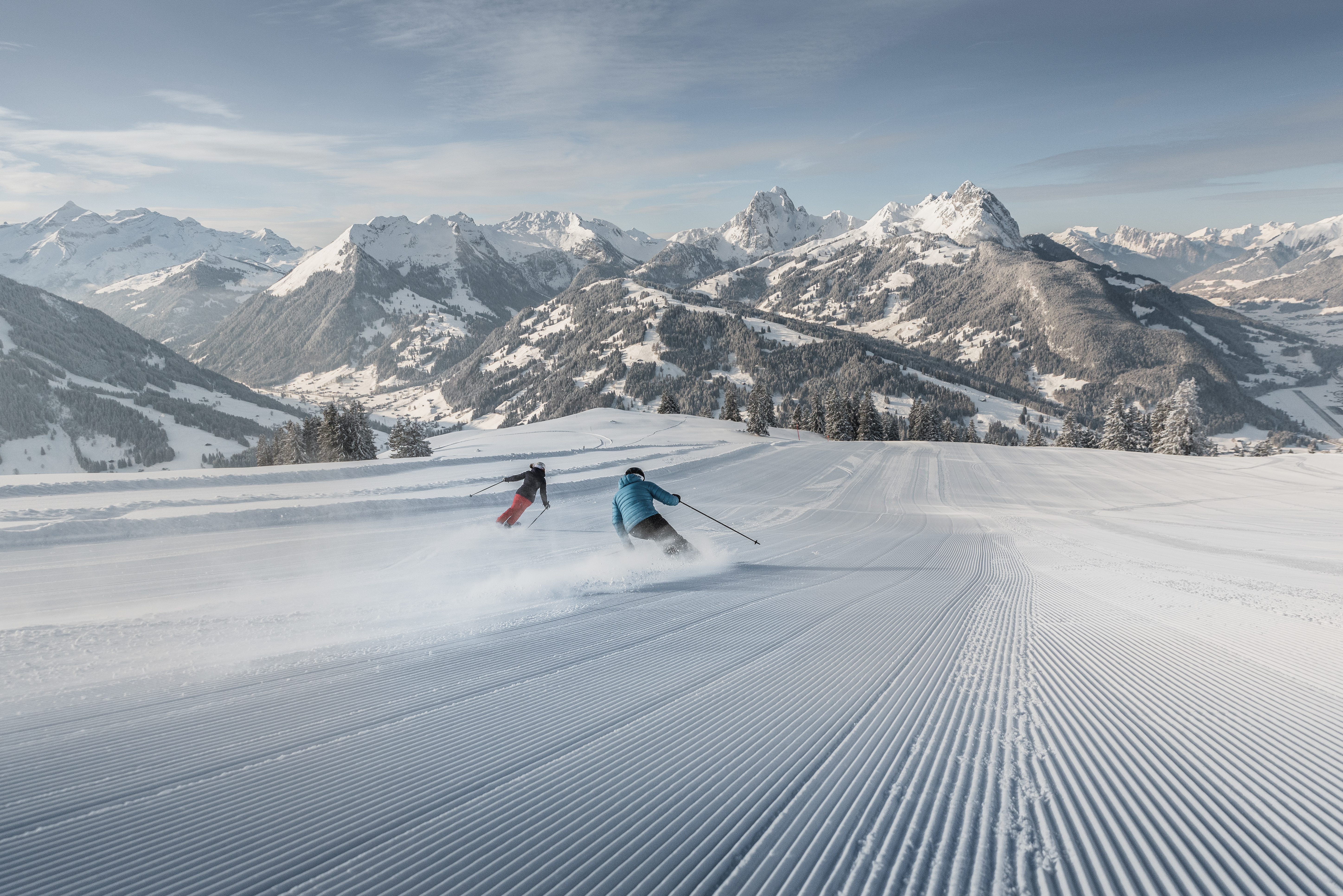11  surrounding terrain winter copyright  destination gstaad melanie uhkoetter