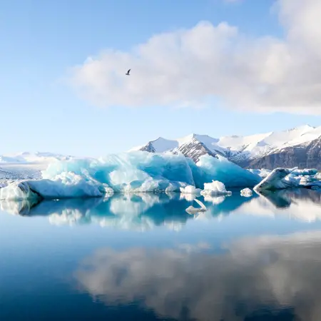 iceberg reflection in jokulsarlon
