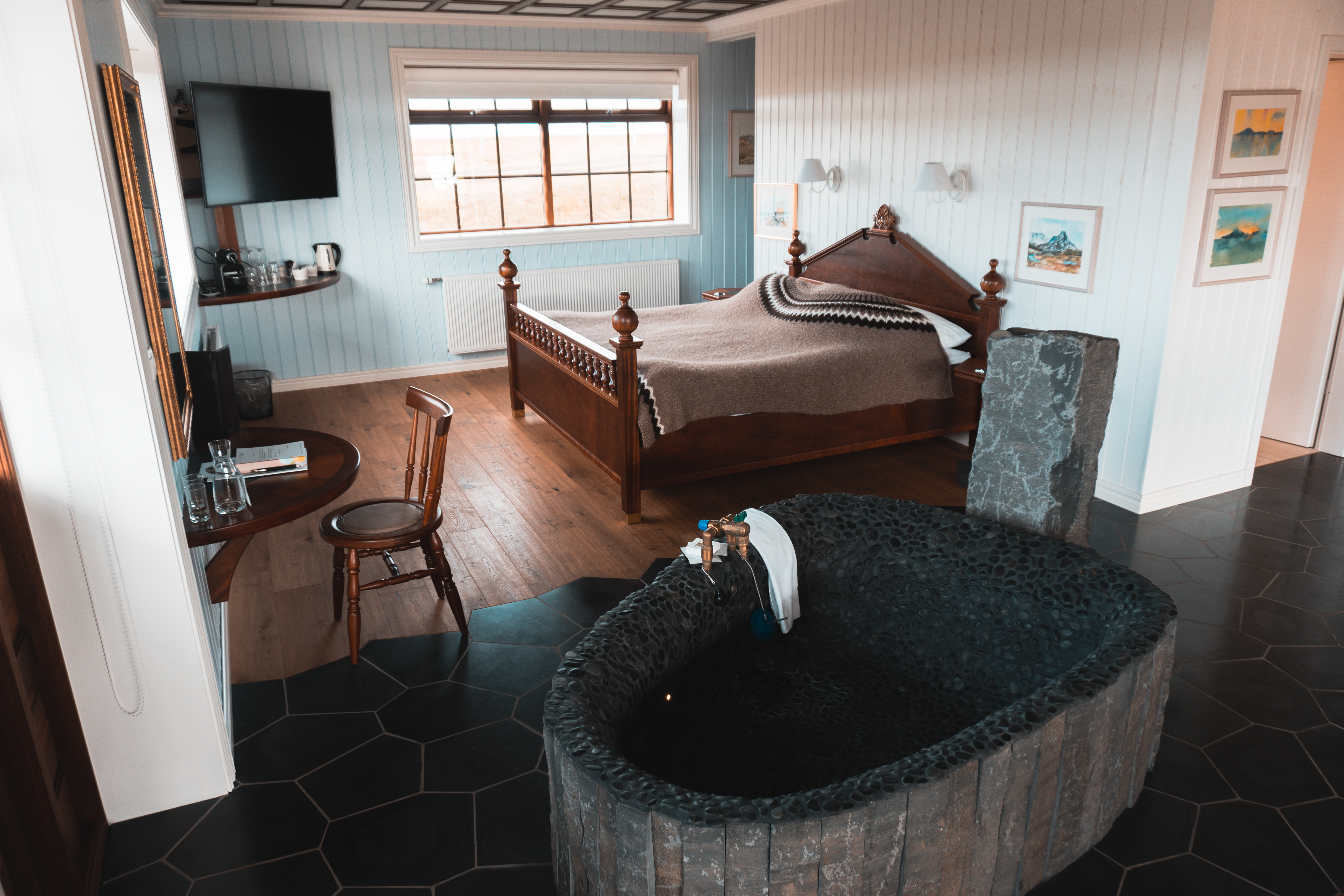 13 room suite icelandic suite