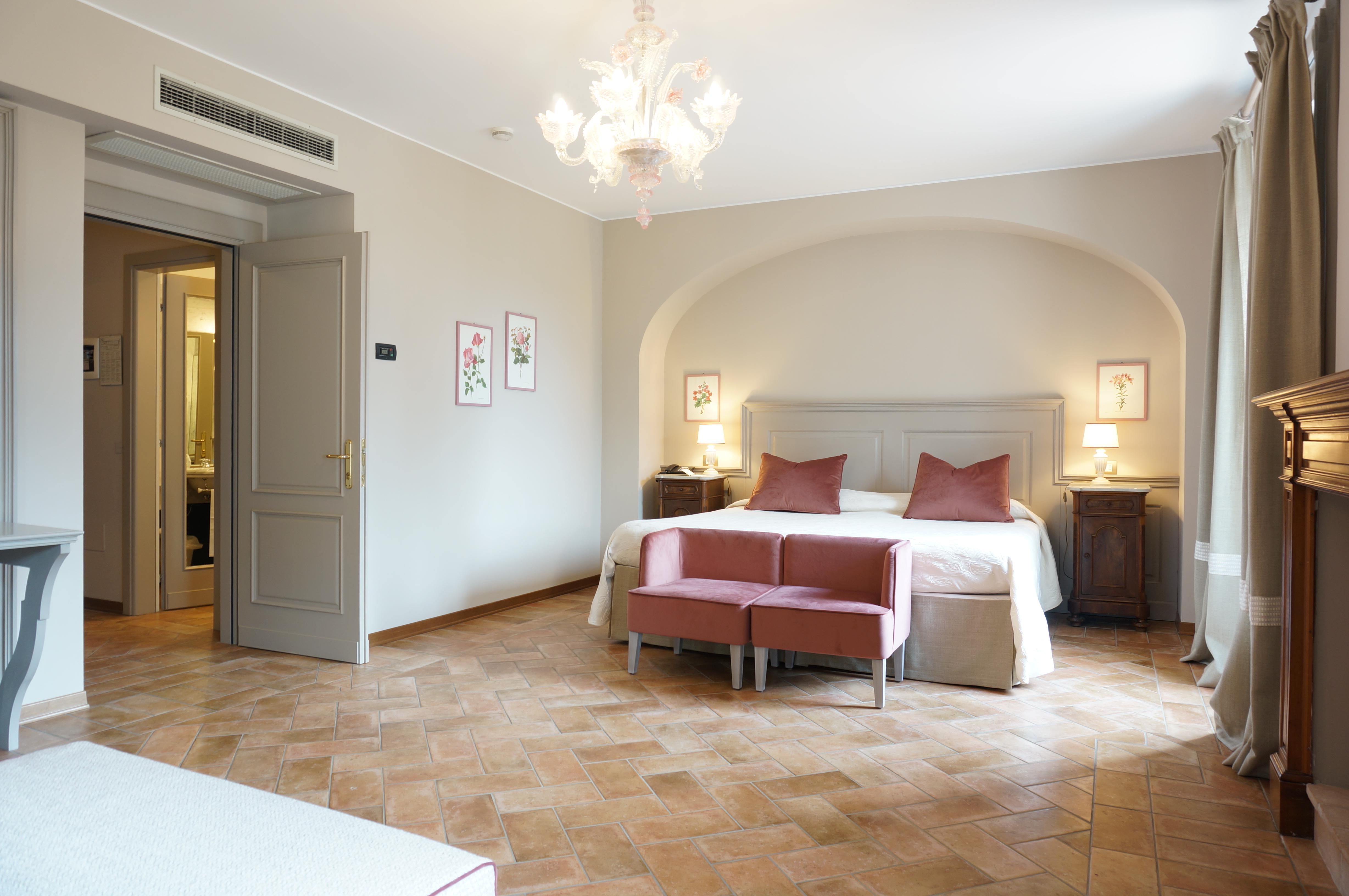 7 villa santa barabara room pink details