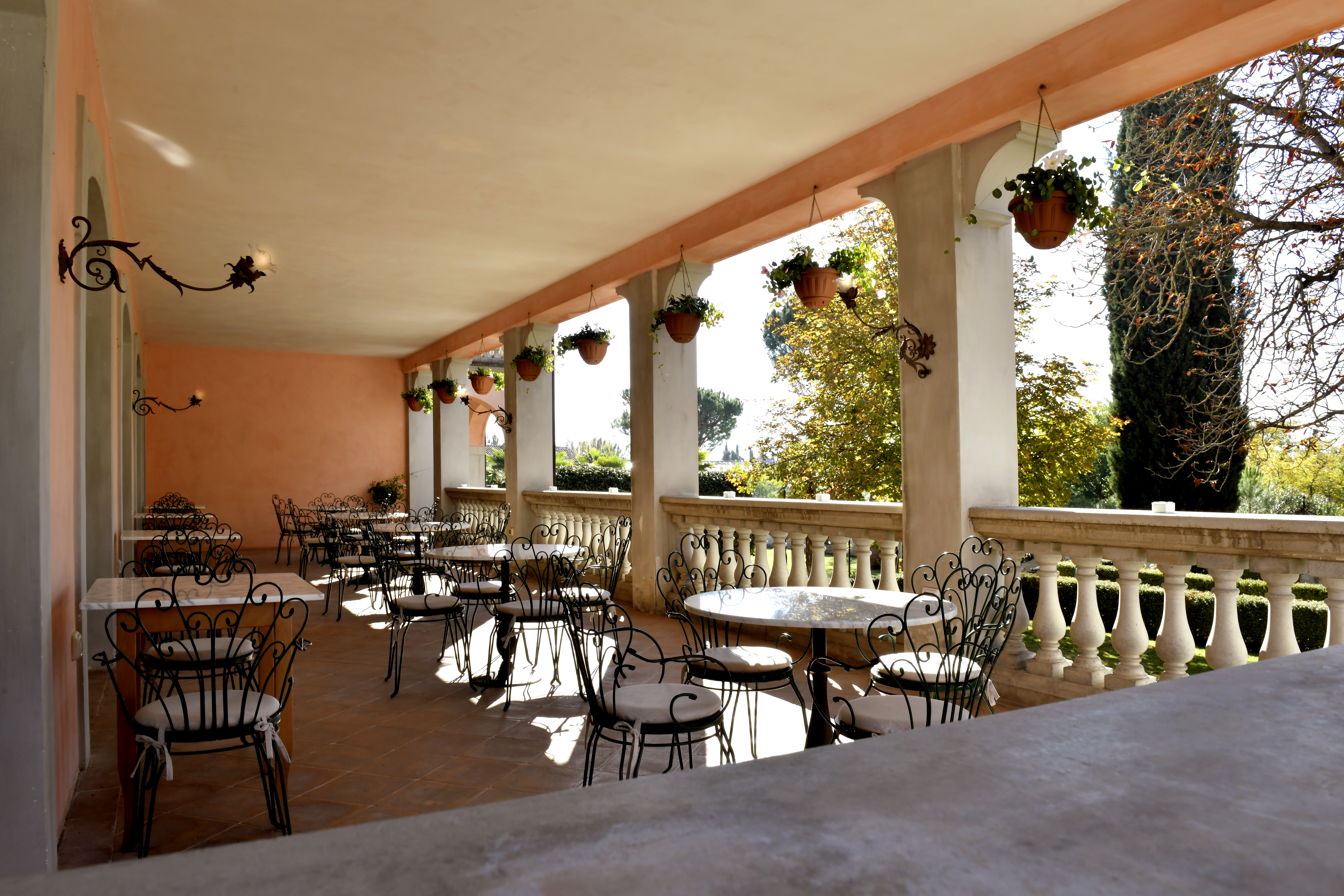 13 villa santa barabara terras restaurant