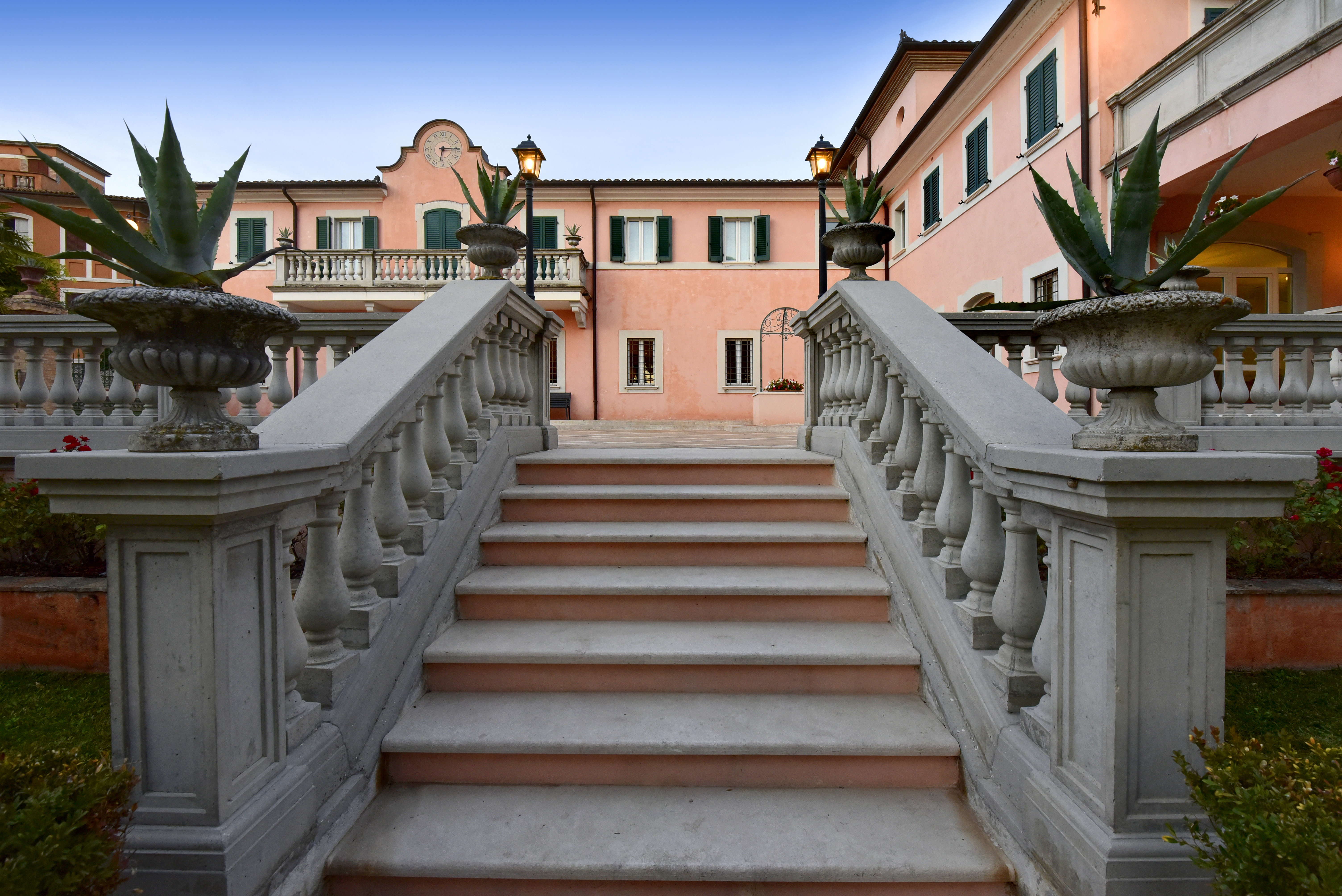 19 villa santa barabara trap