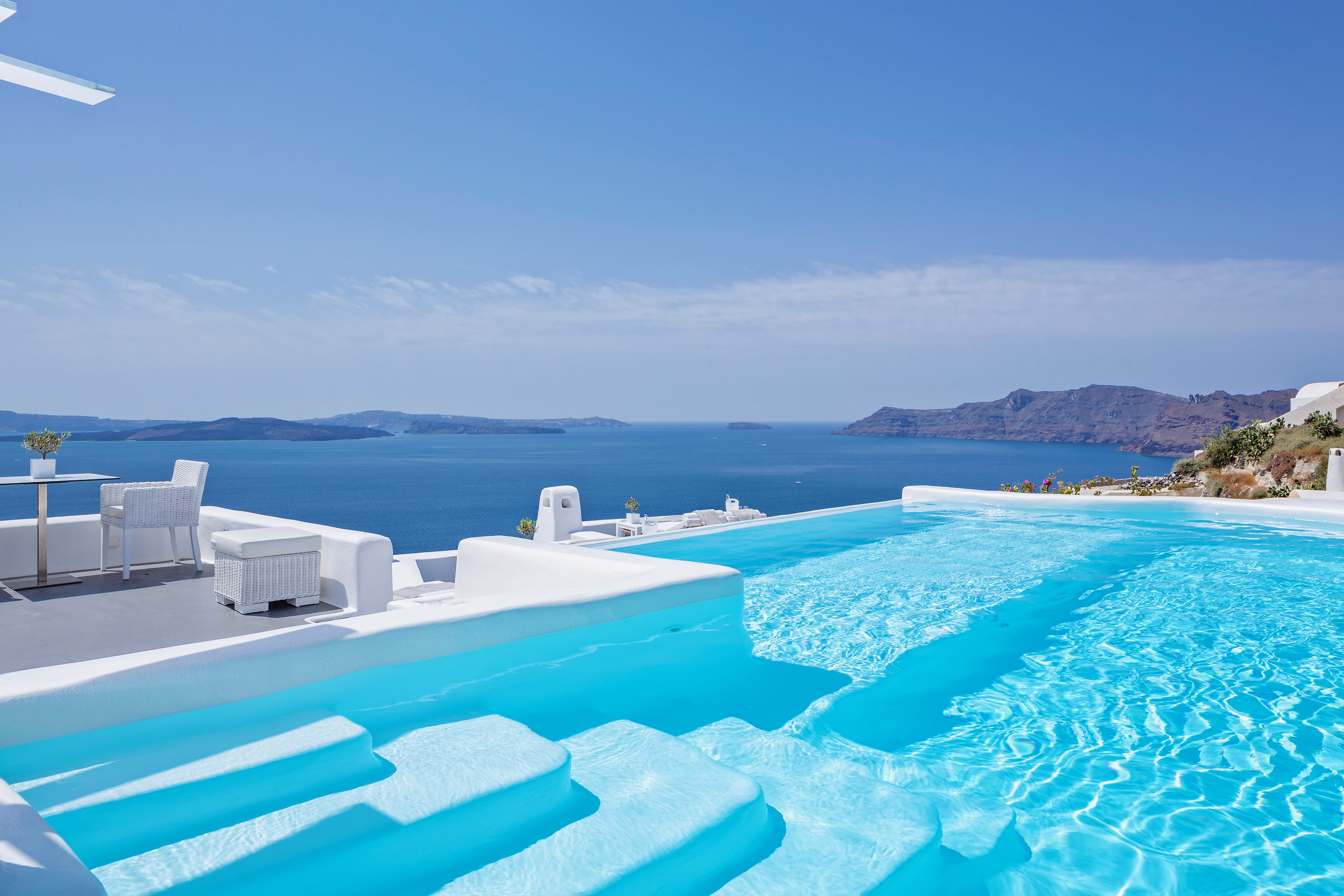 Canaves Oia Suites
