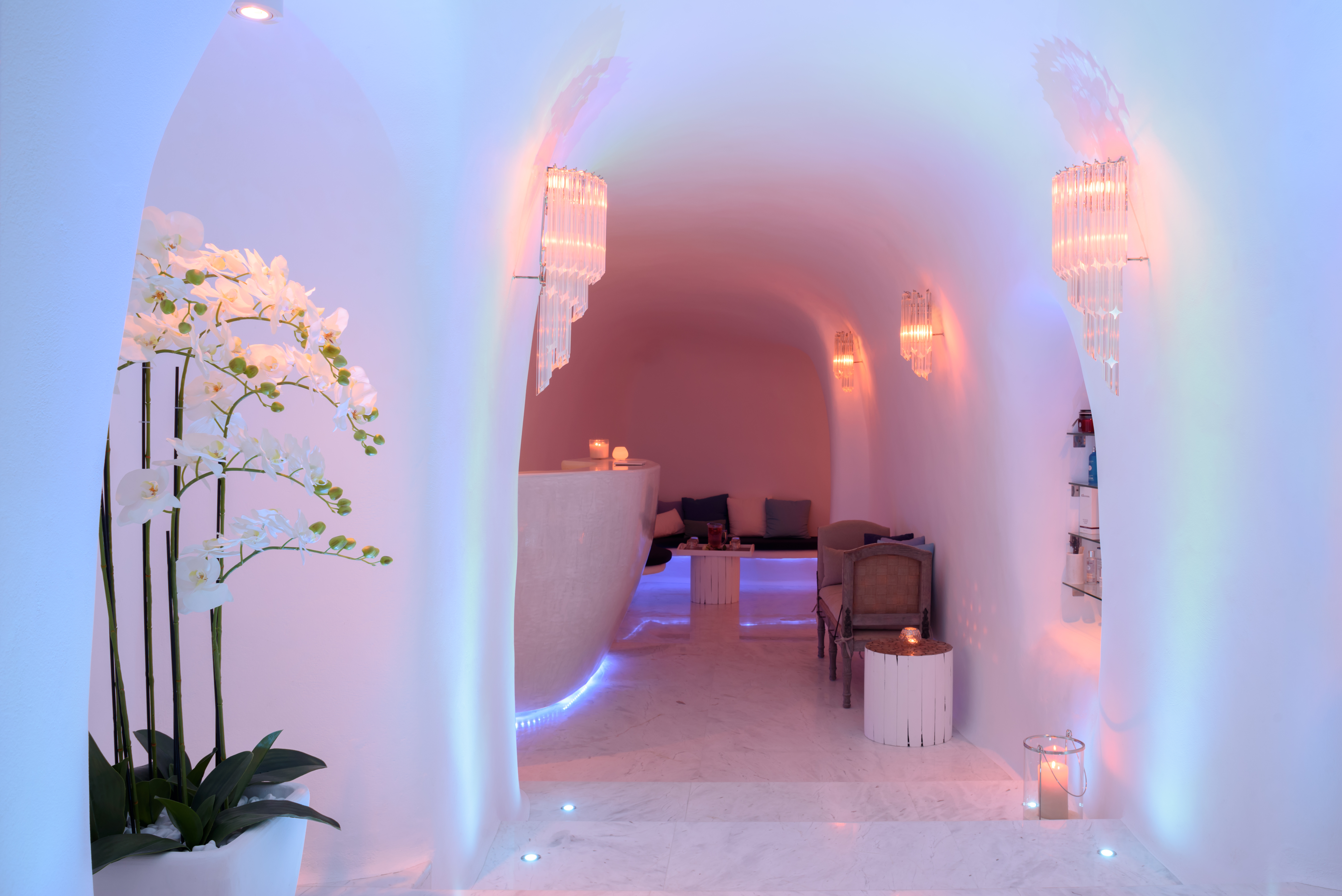 16 canaves oia suites spa