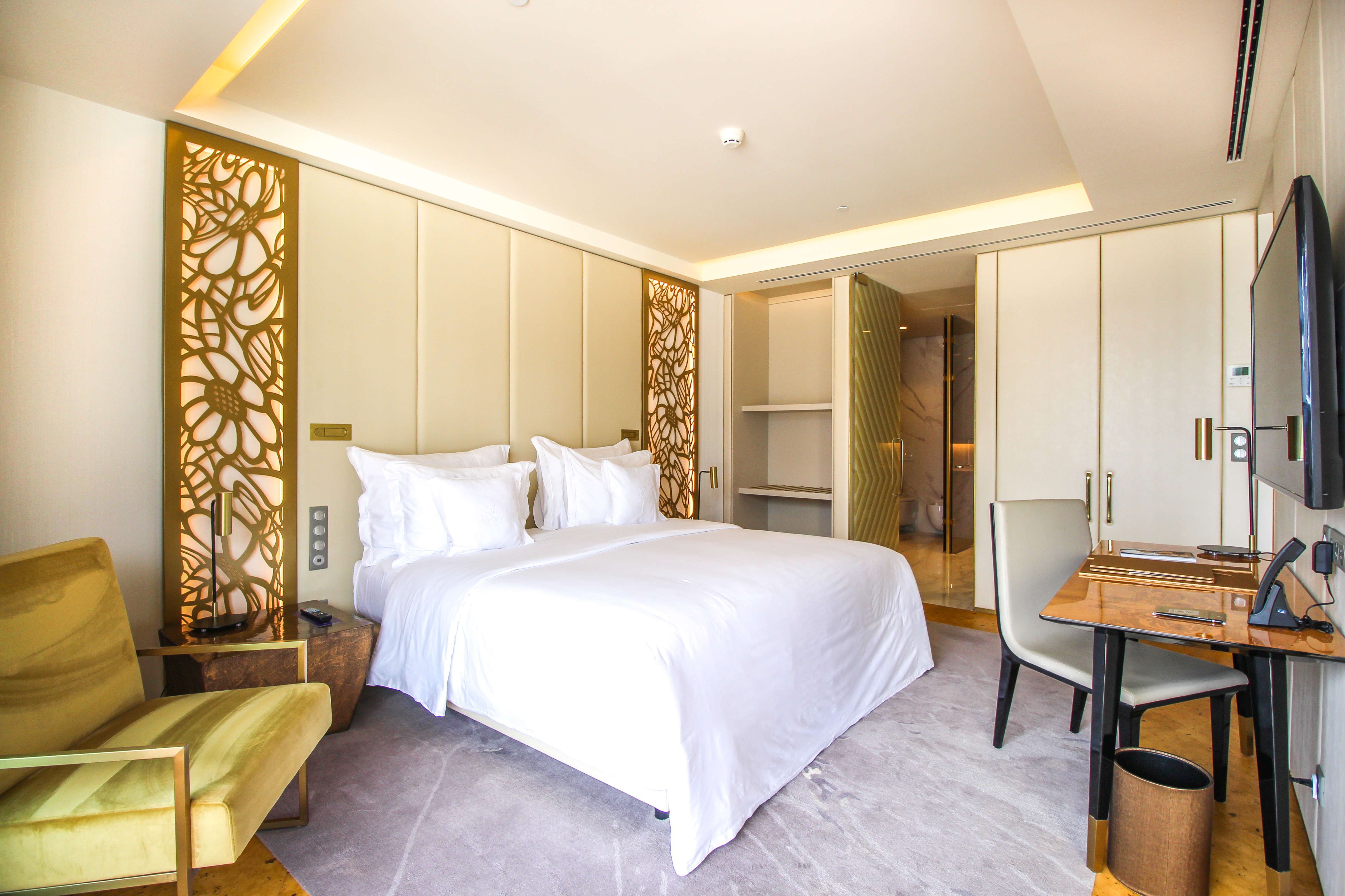 bay suite 6