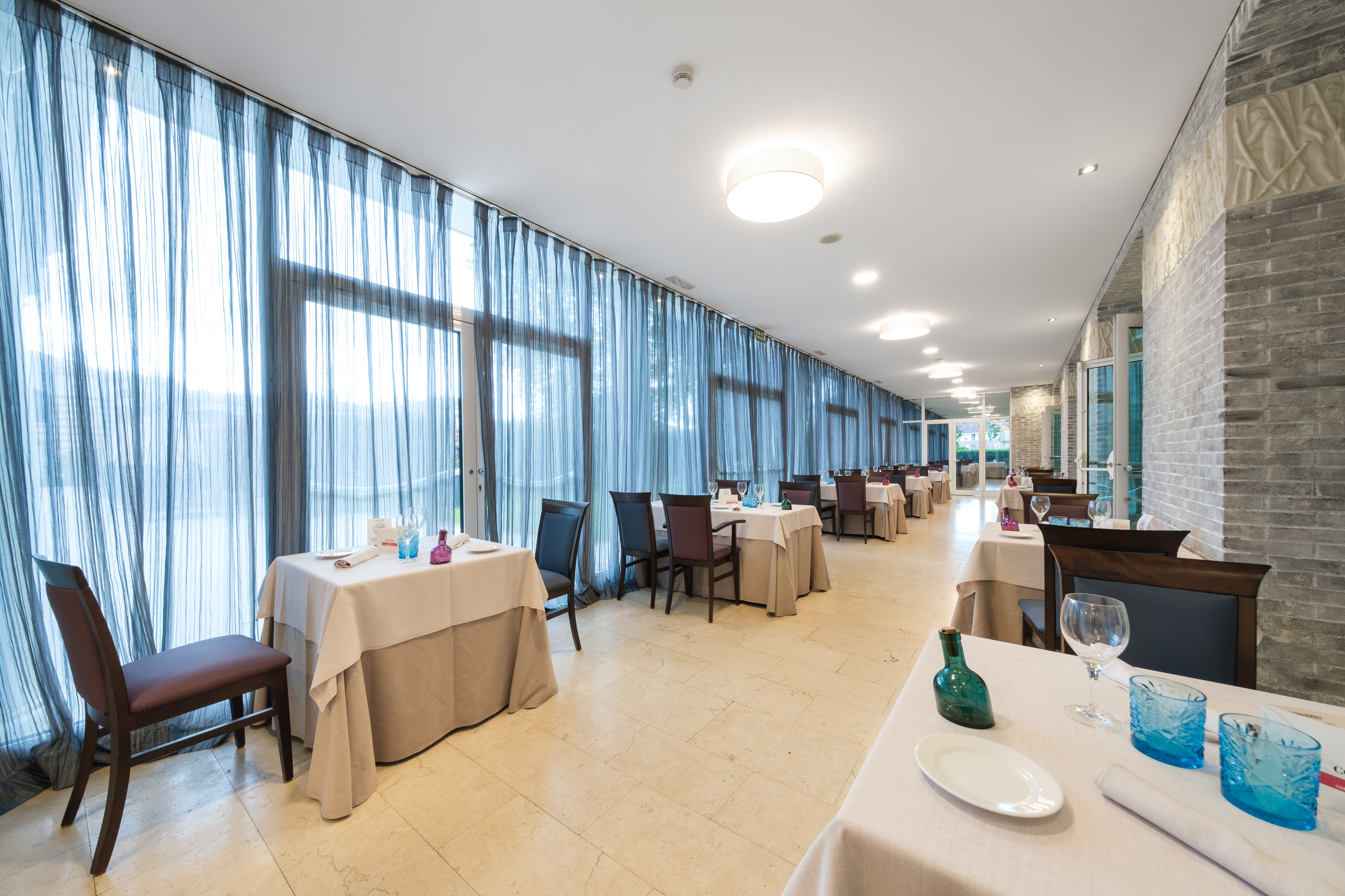 18 restaurant