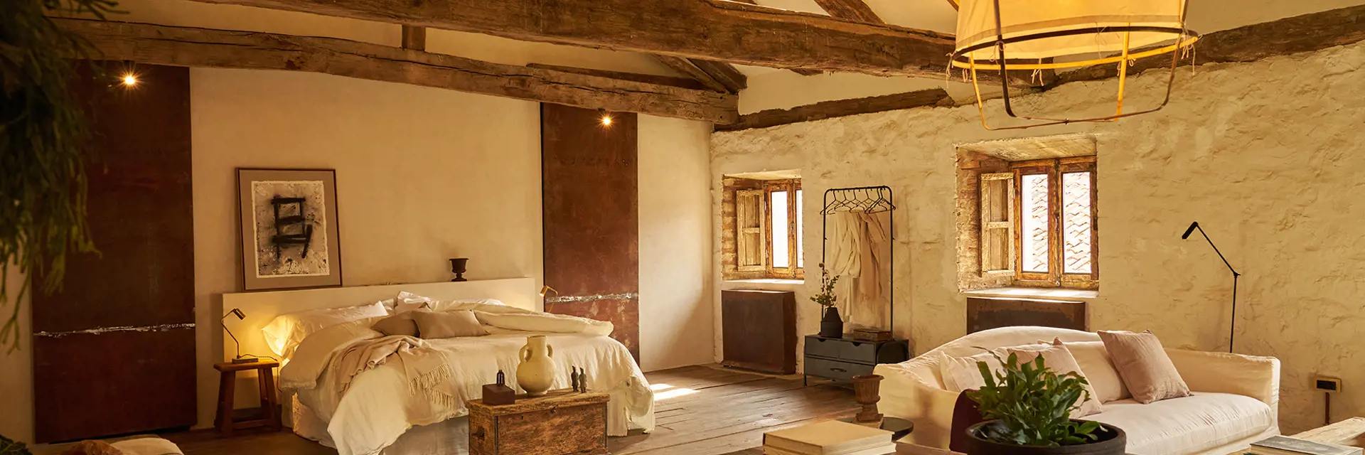 22 solo unique living room panoramic view