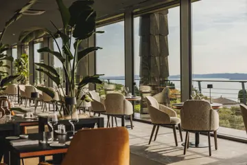 6 restaurant with a view cape of senses