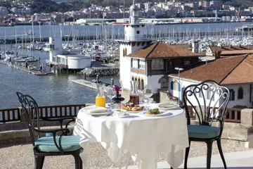 18 palacio arriluce hotel desayuno vistas mar cantabrico getxo bilbao