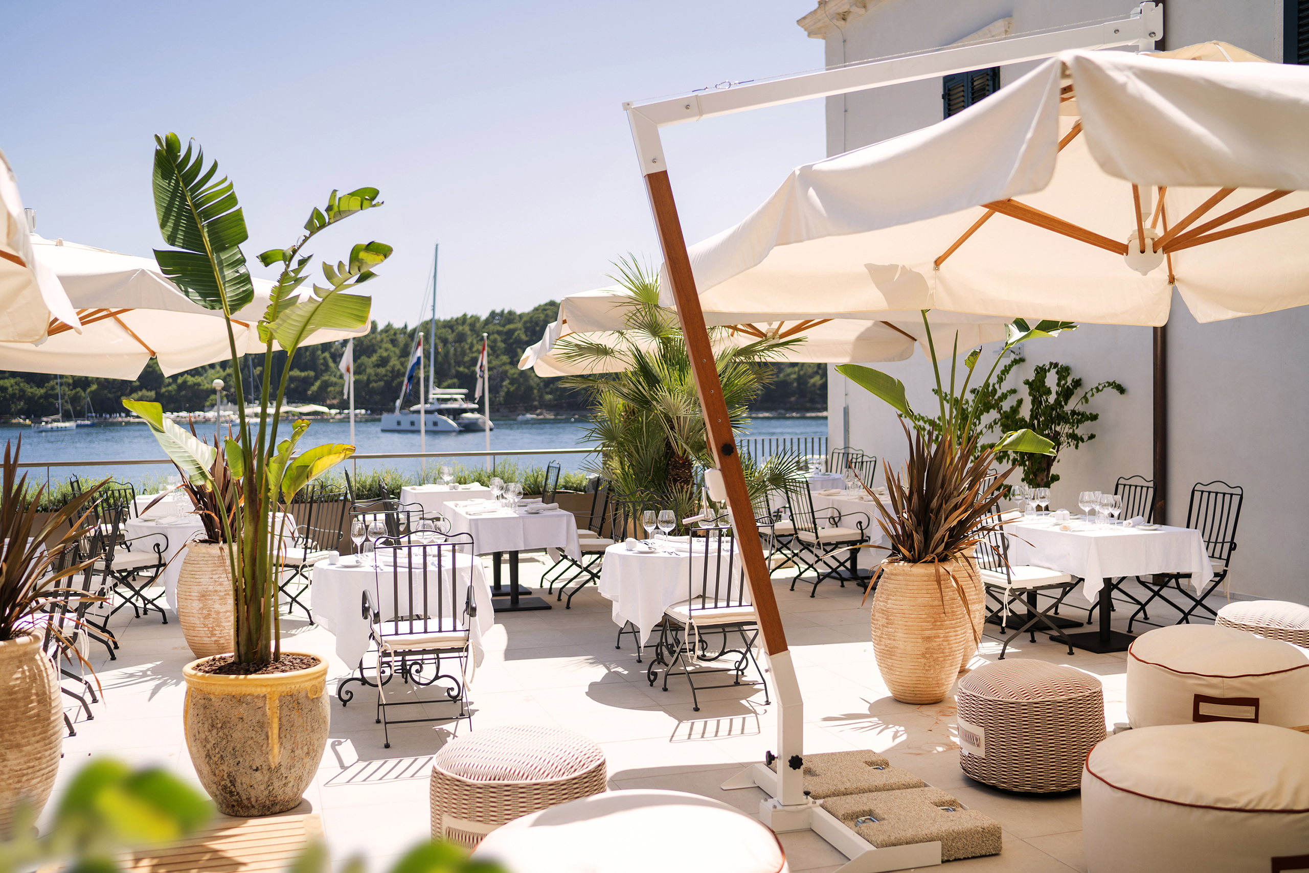 alh hotel supetar cavtat restaurant terrace