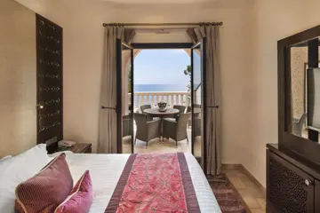 5 tiara miramar beach hotel 6 suite deluxe vue mer 1