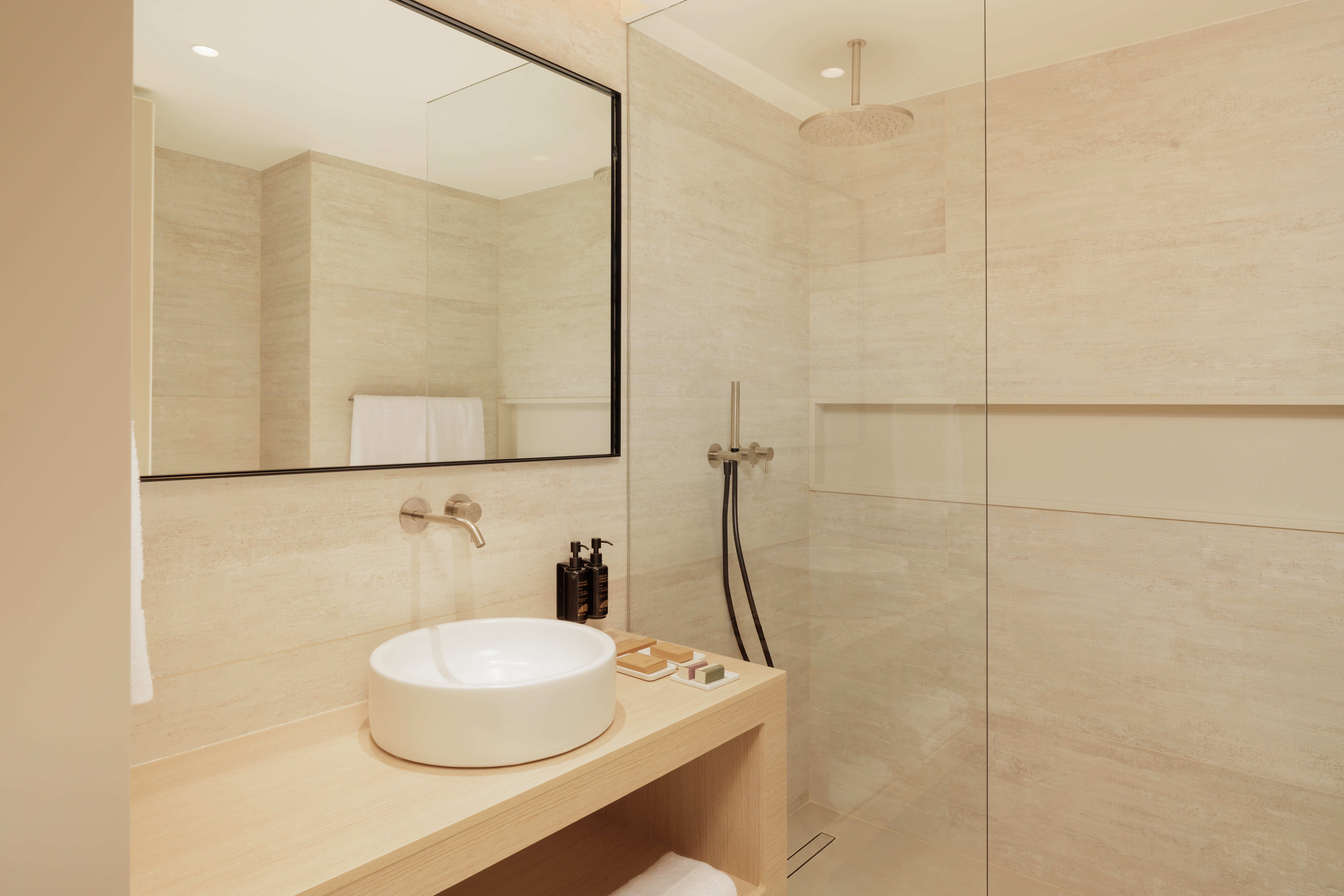 14 suite badkamer