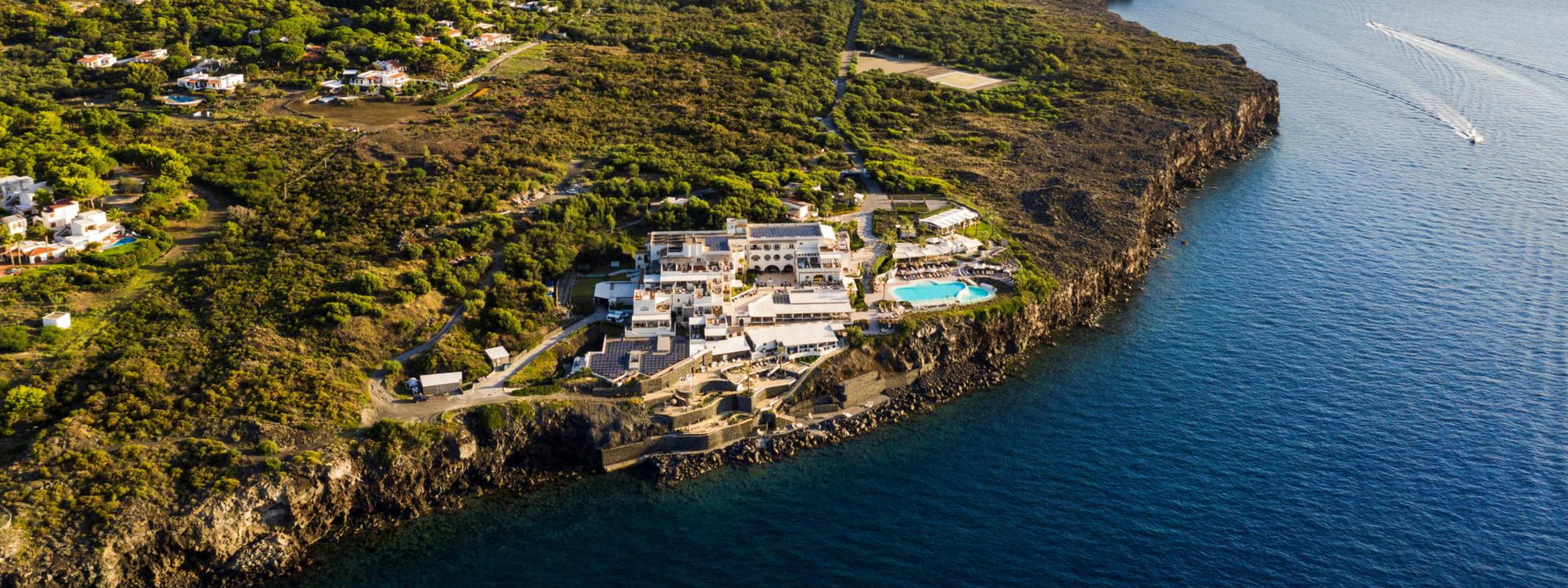 therasia resort ligging