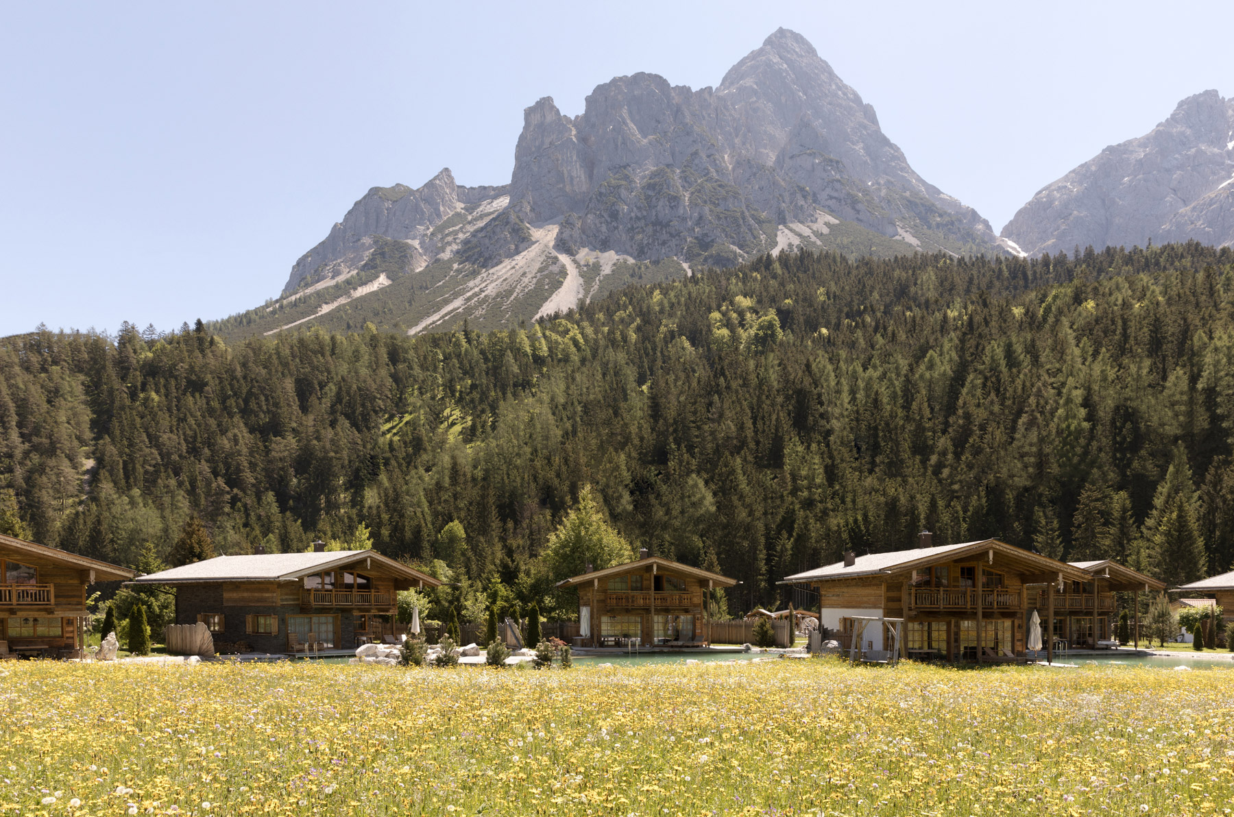 laposch luxuschalet am fuße der berge mitten in tirol