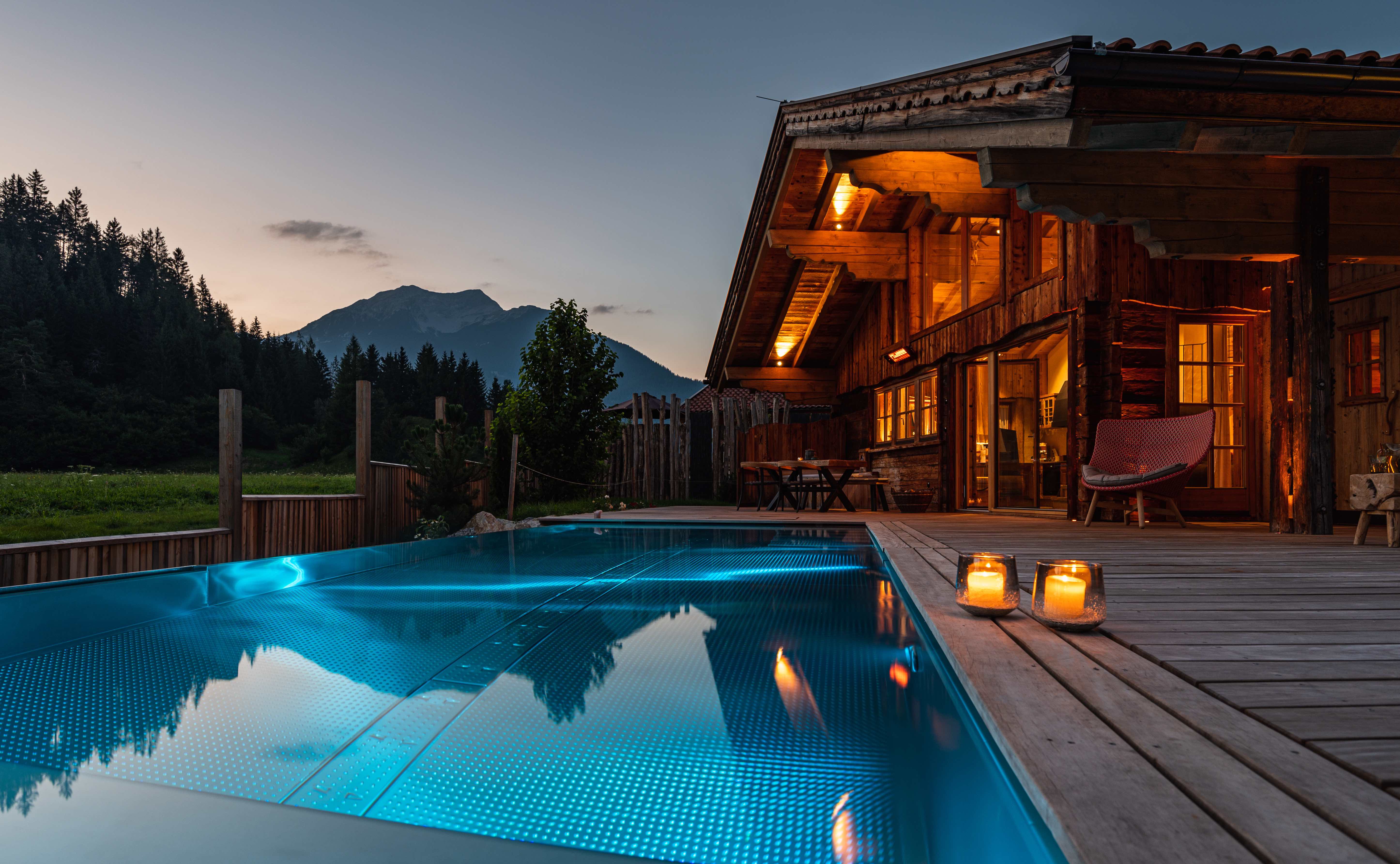 bergchalet pool laposch web