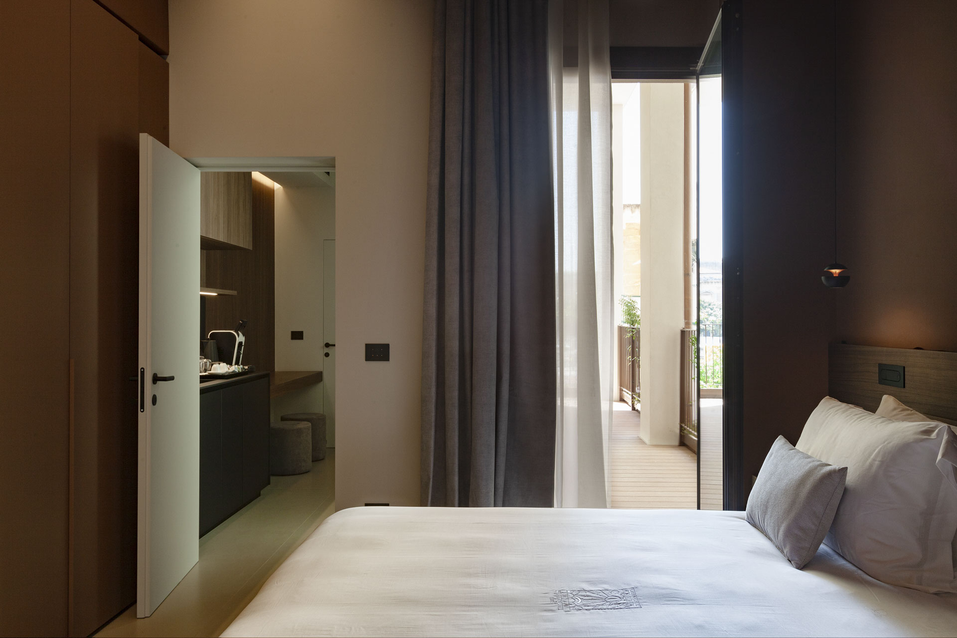 14 junior suite deluxe