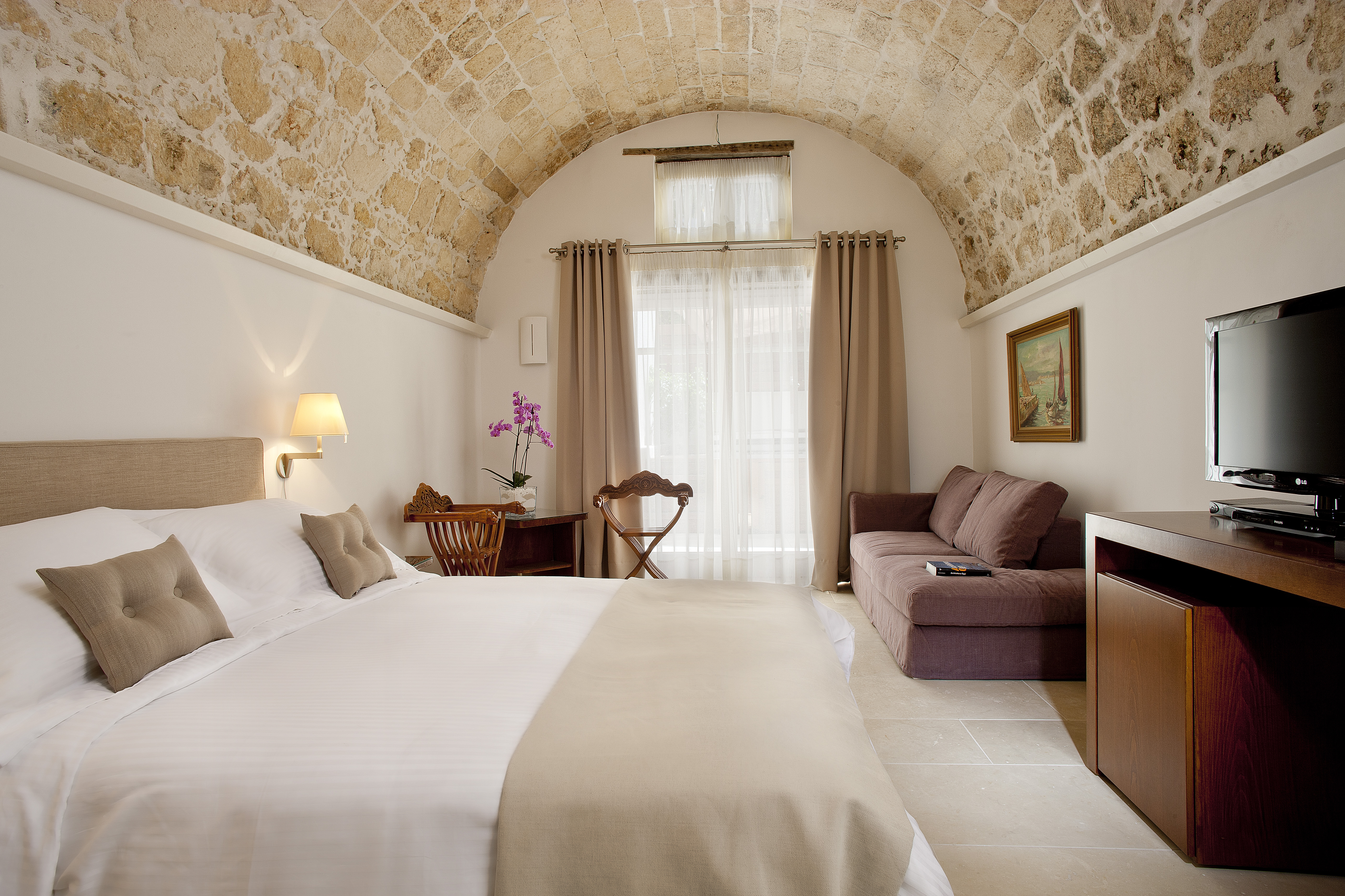 11 spa suite