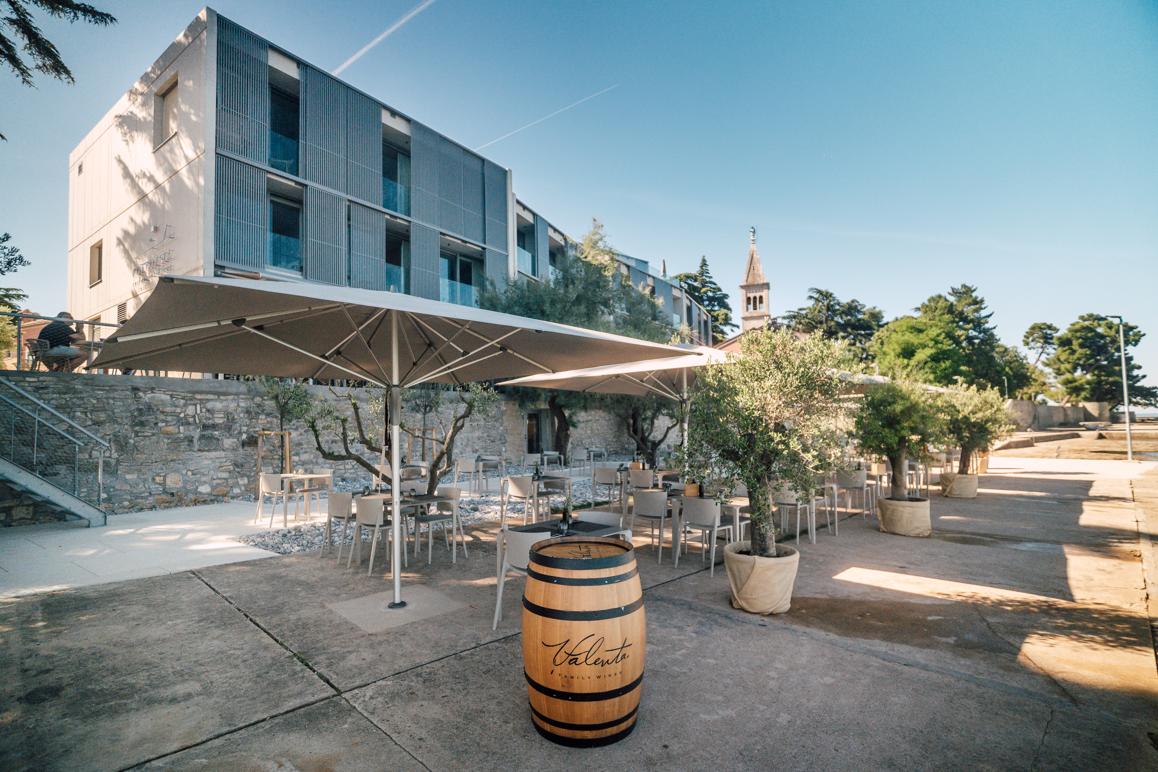 2 outside terrace