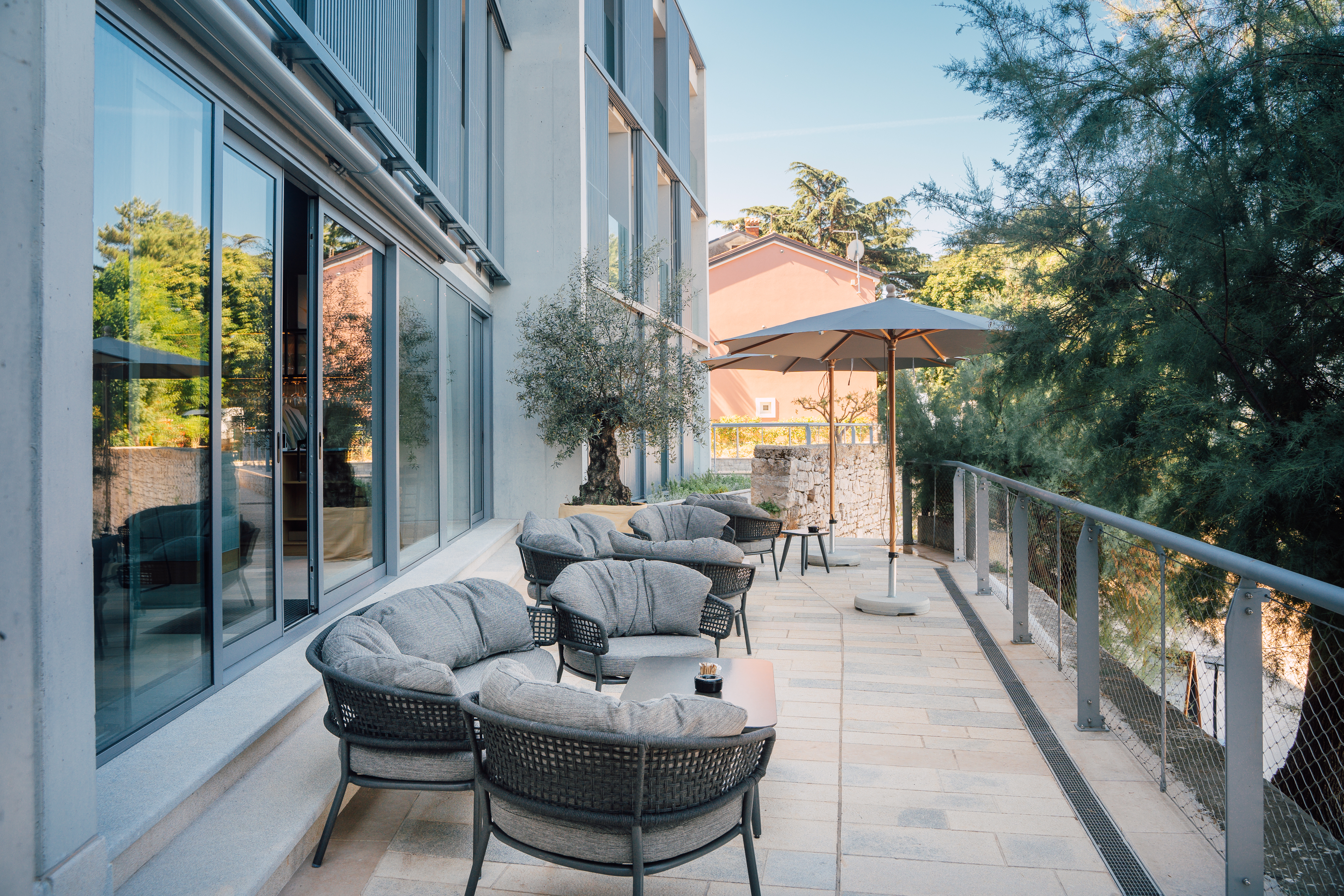 19 terrace with parasols