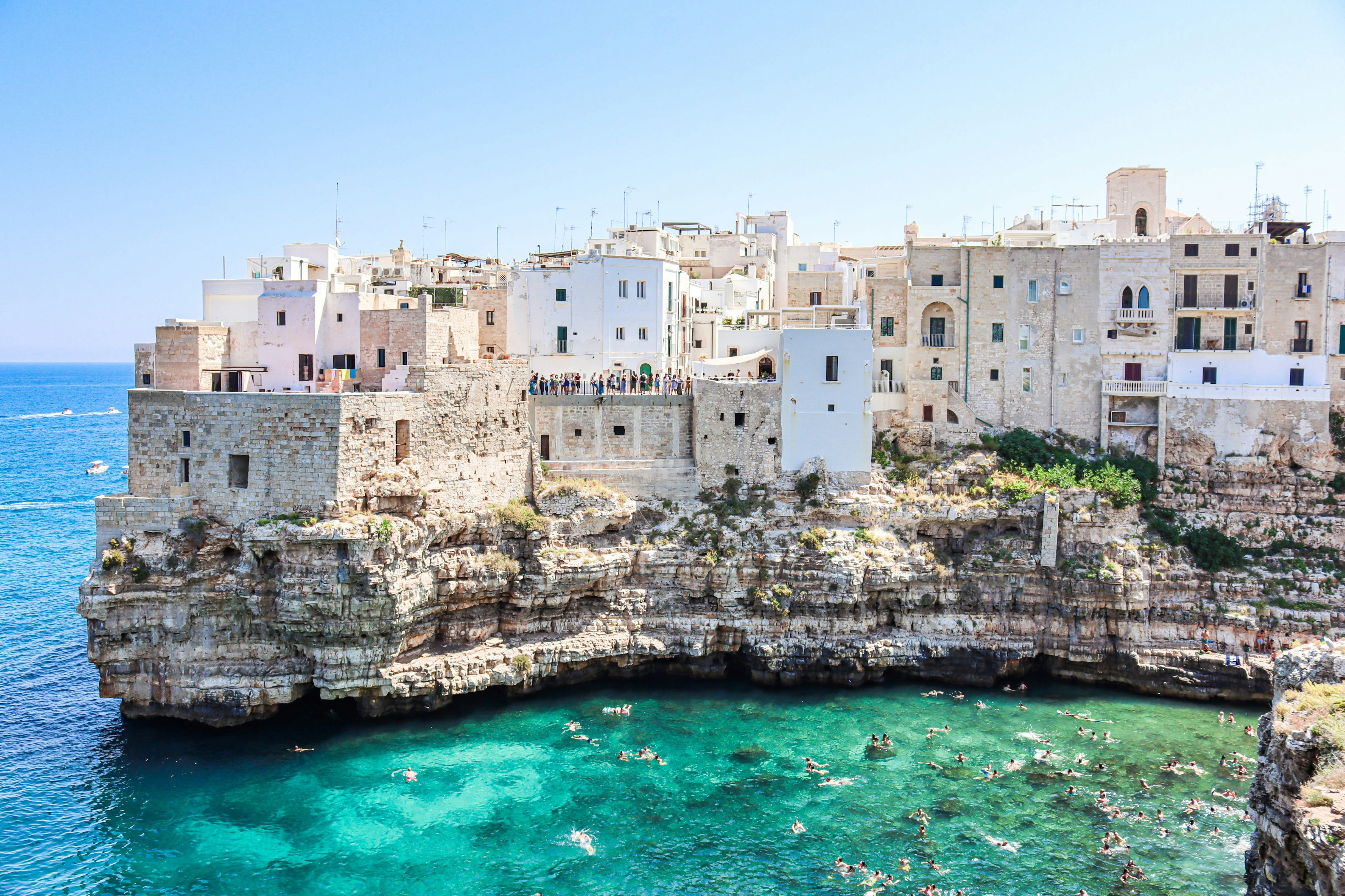 vincenzo de simone yan892ej5kq unsplash